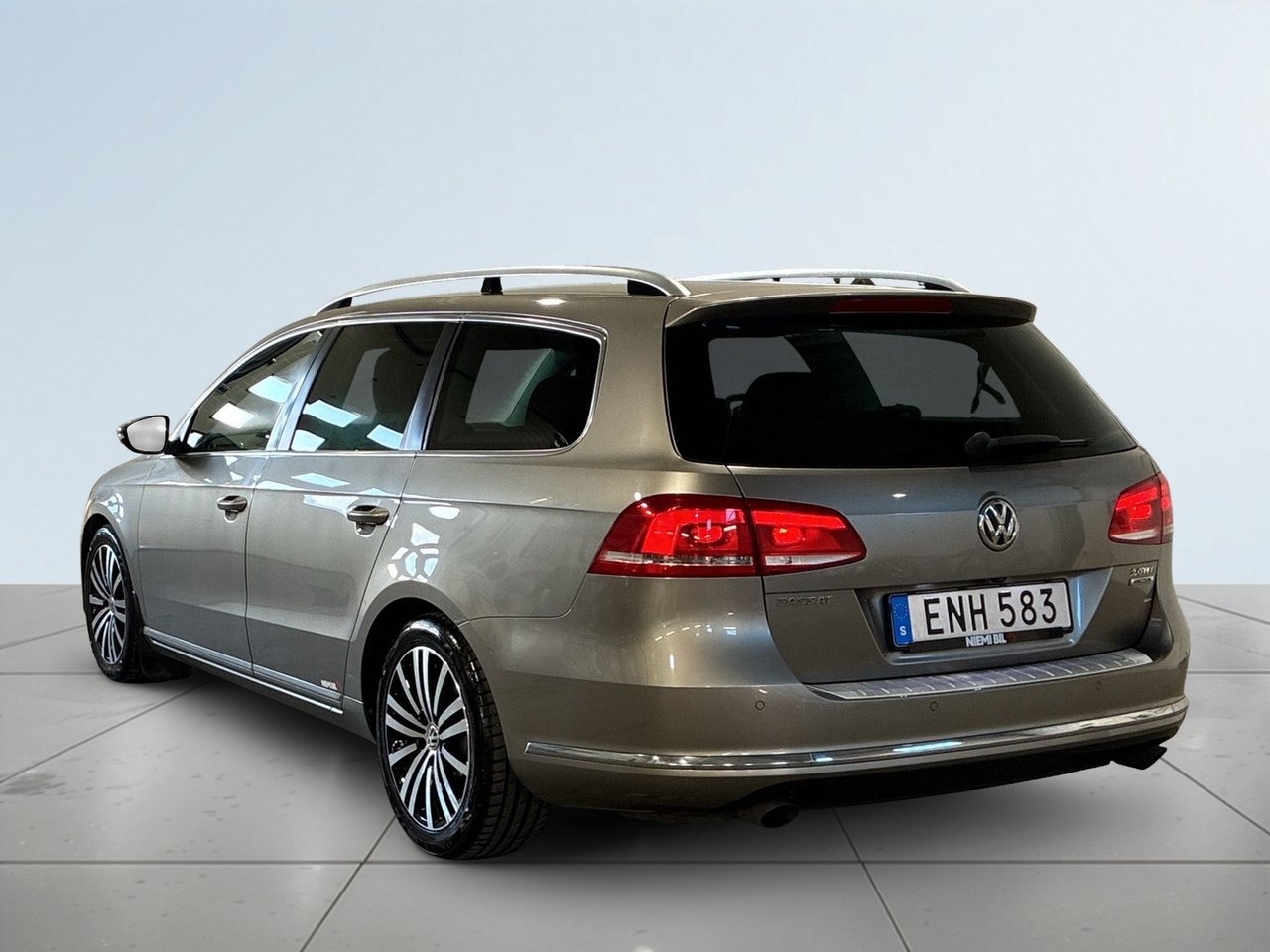 Volkswagen Passat 2015, bild 5/20