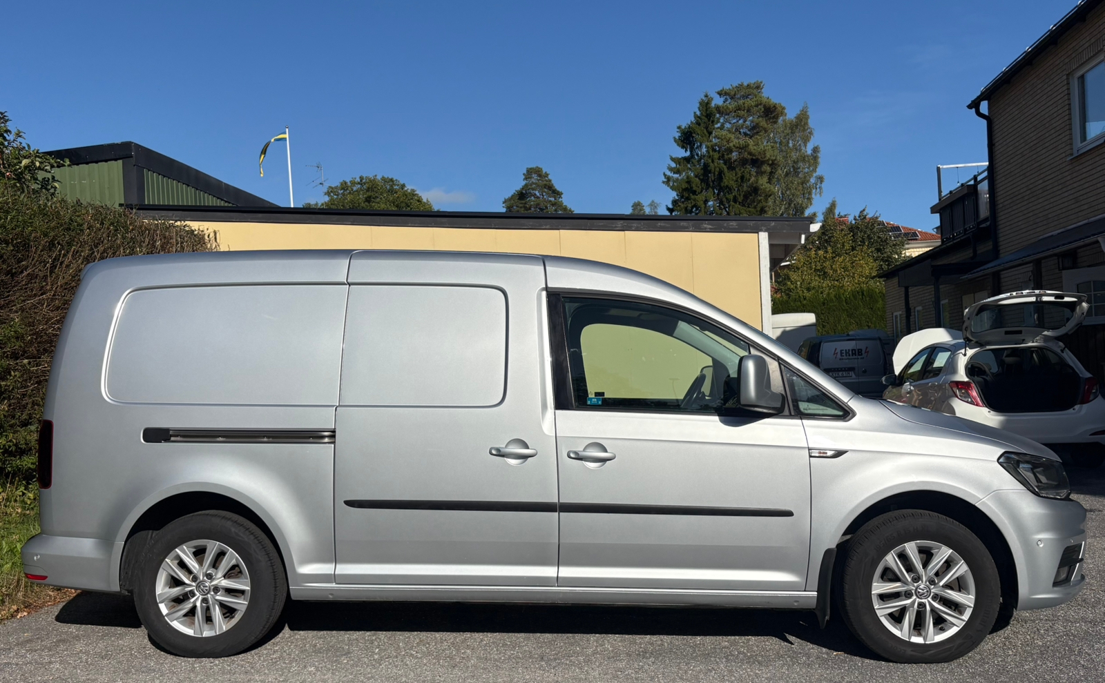 Volkswagen Caddy Maxi 1 förare sedan ny 2020, bild 3/37