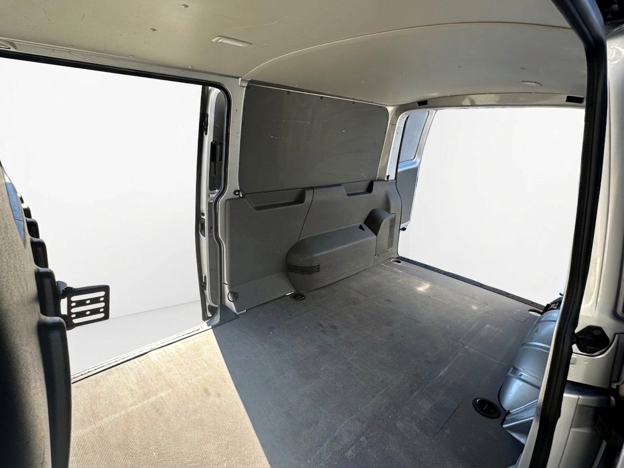 Volkswagen Transporter 2022, bild 7/10