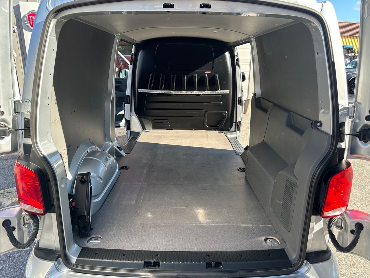 Volkswagen Transporter 2022, bild 5/10
