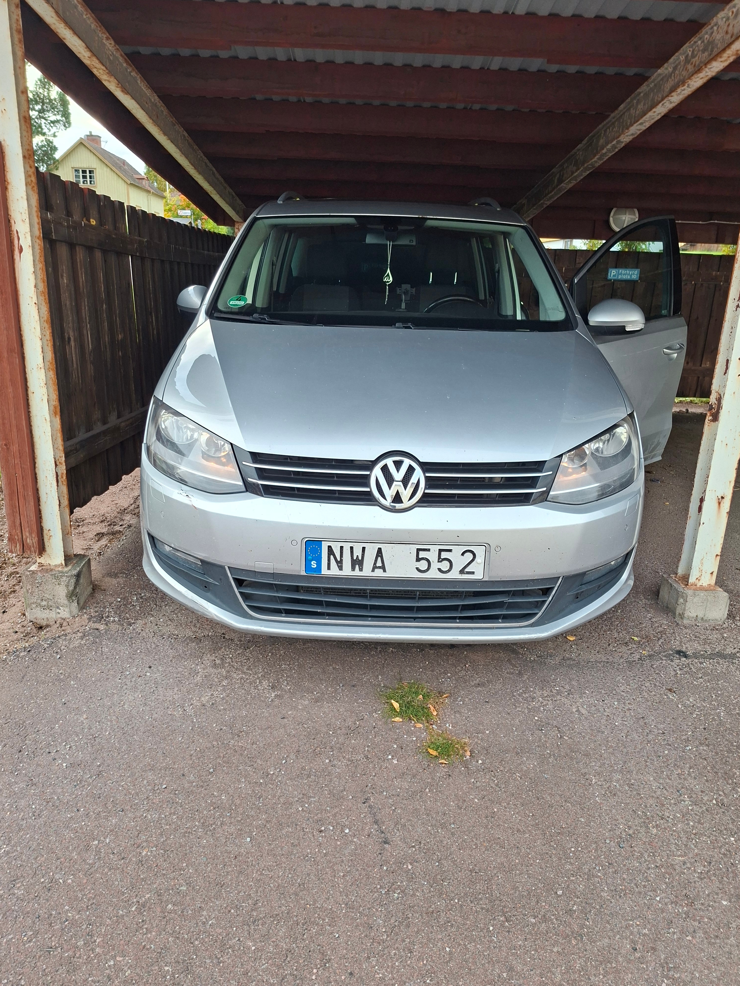 Volkswagen Sharan 2013, bild 2/8