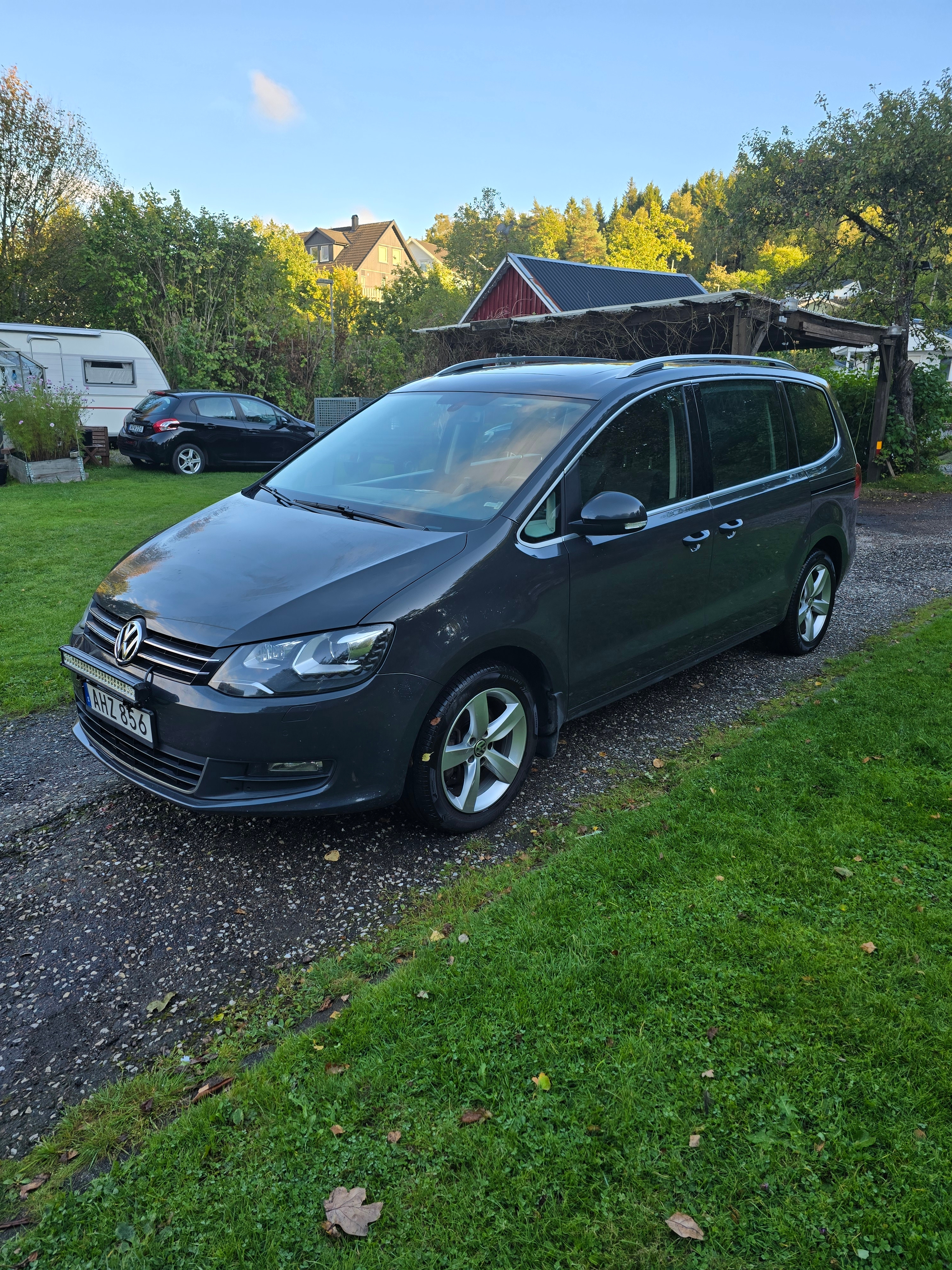 Volkswagen Sharan 2015, bild 2/6