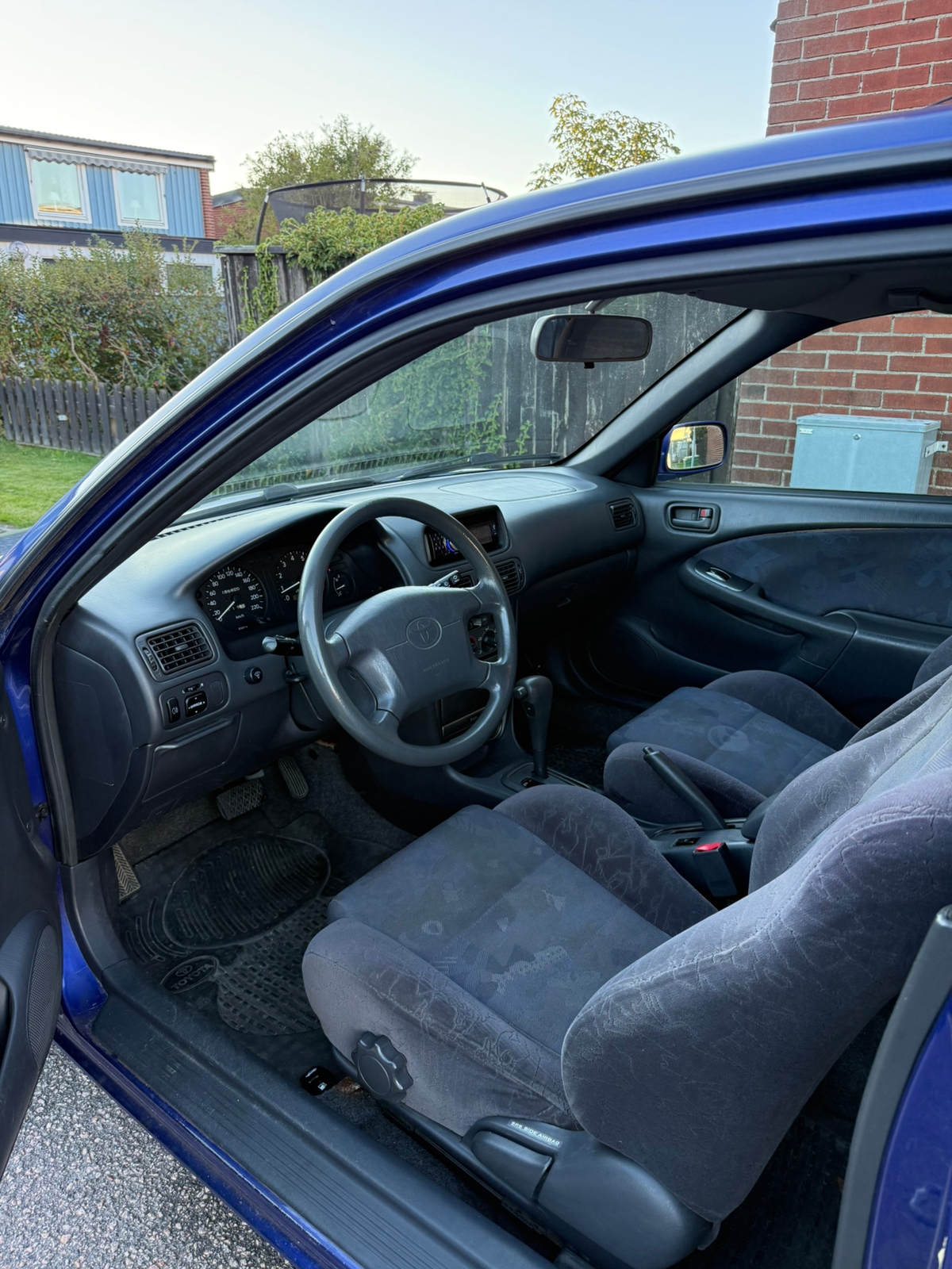 Toyota Corolla 1999, bild 5/7