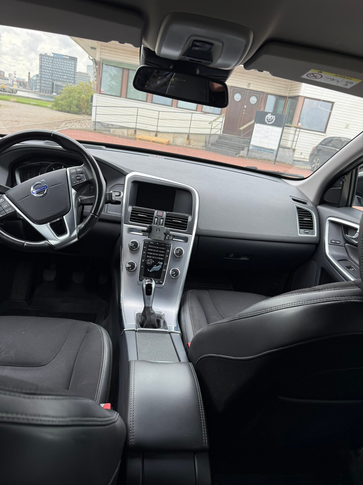 Volvo XC60 D4 Manuell 2017, bild 6/8