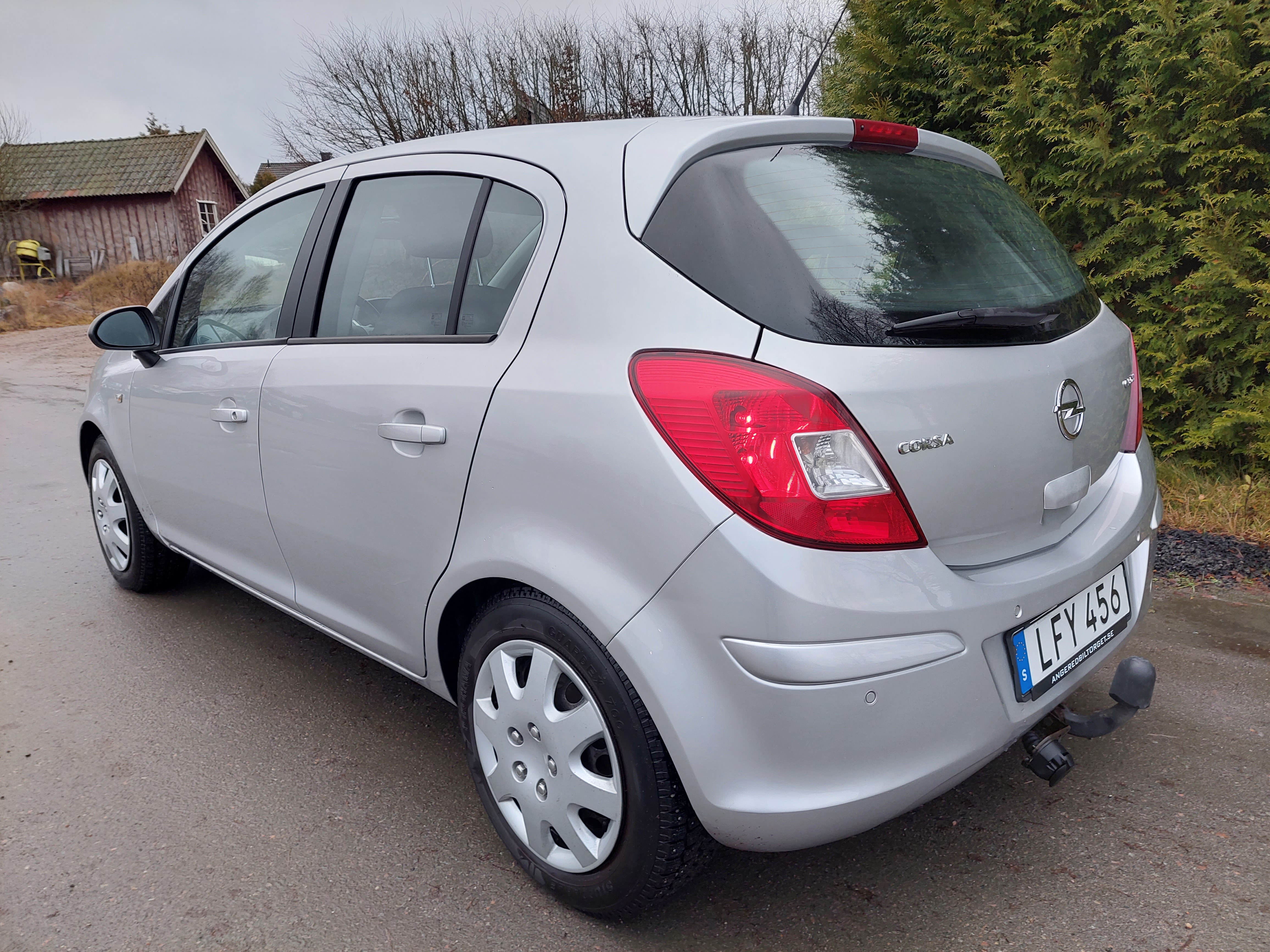 Opel Corsa 2011, bild 3/9