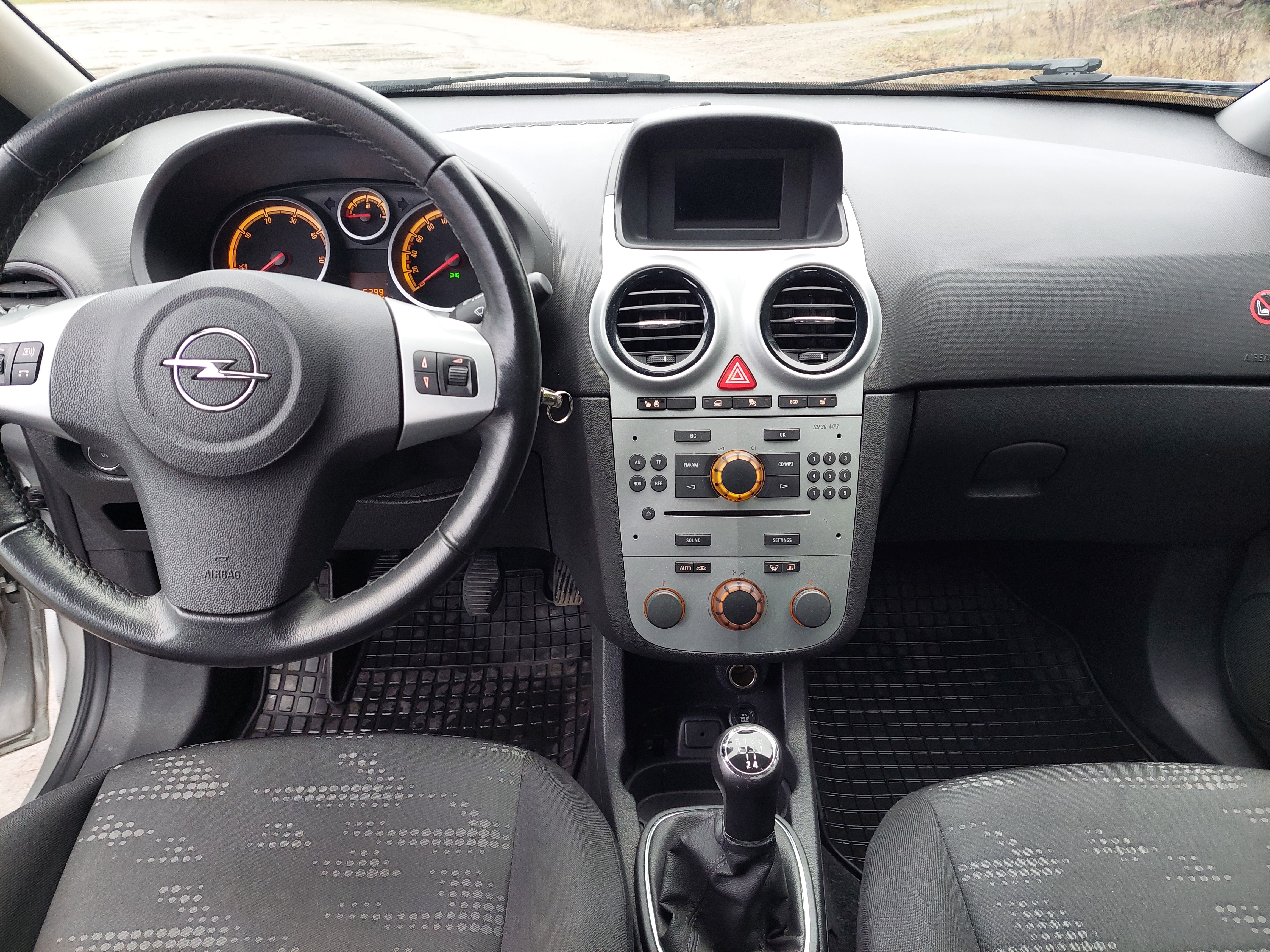 Opel Corsa 2011, bild 7/9