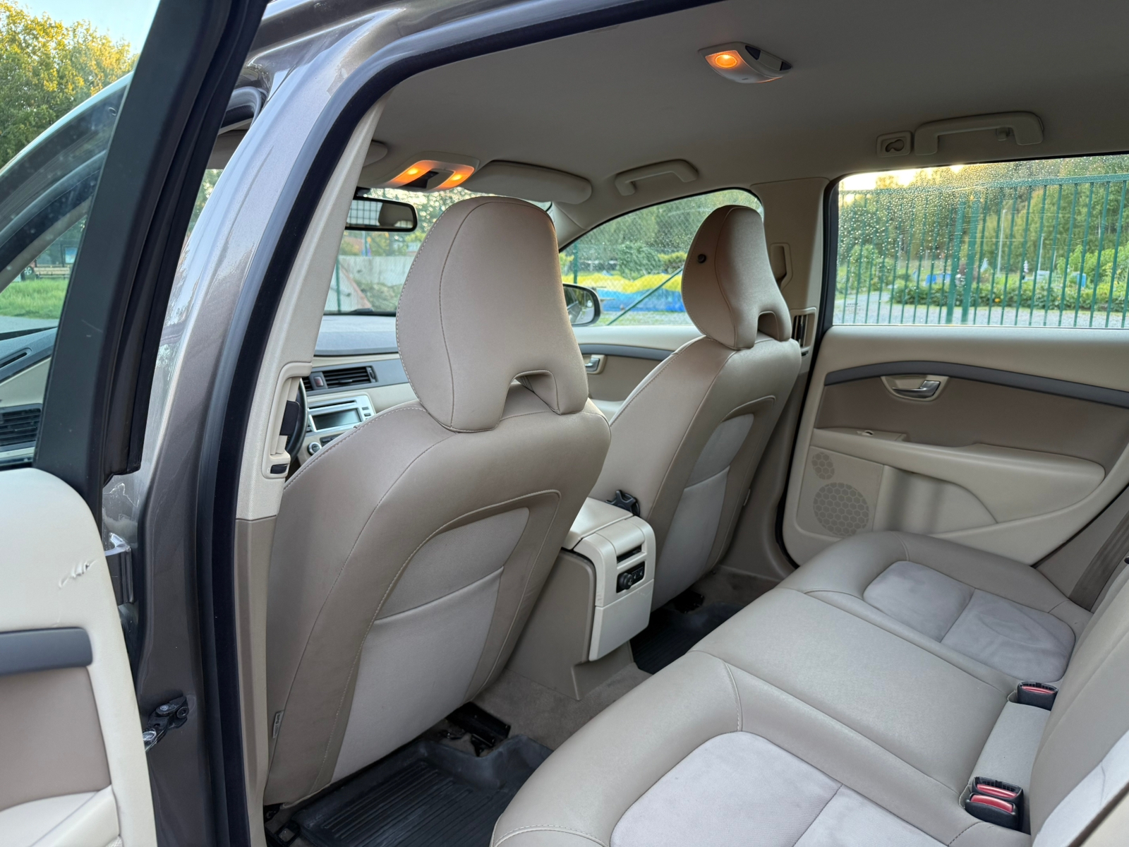 Volvo V70 2.0F Manuell 2008, bild 7/7
