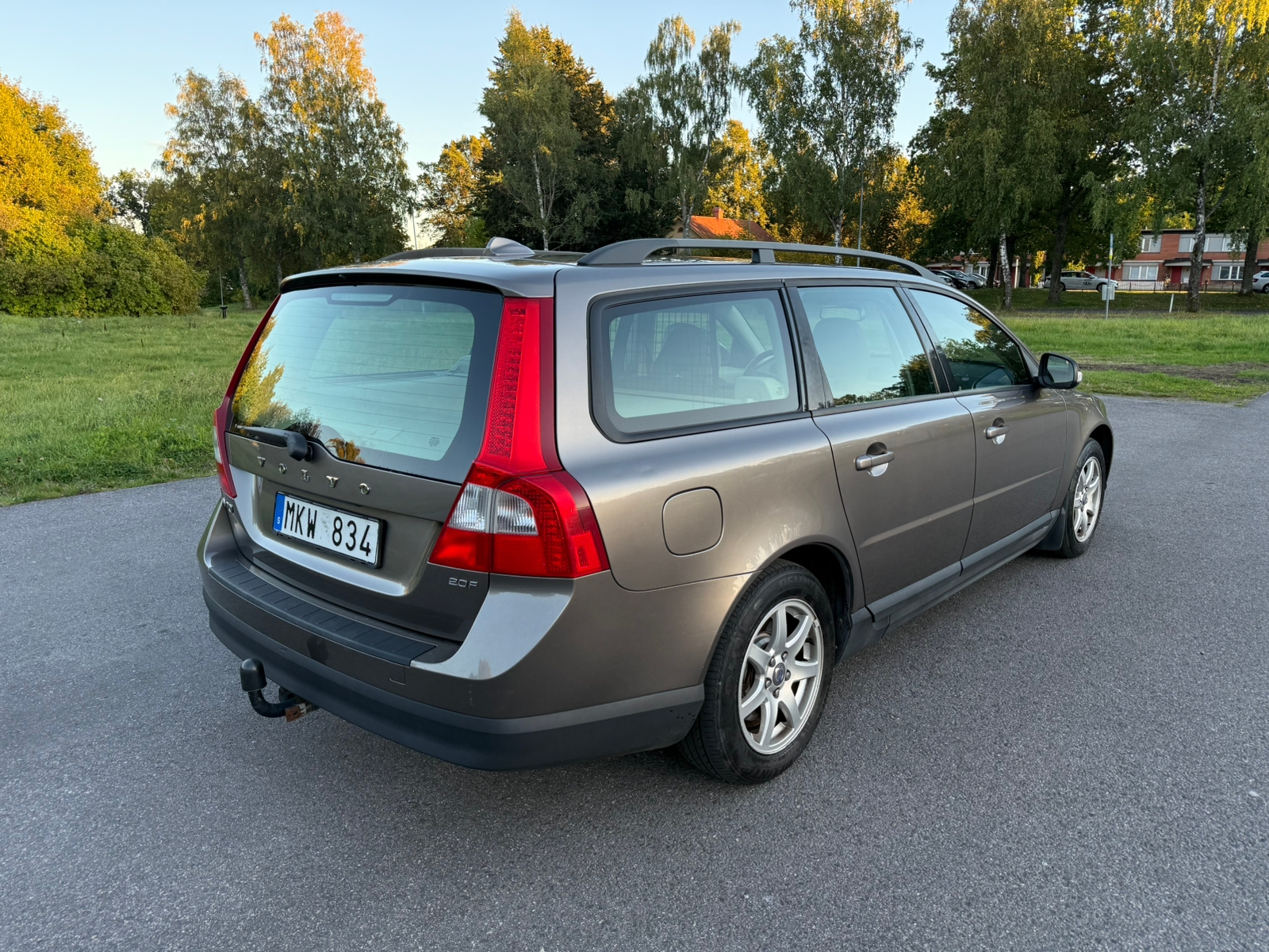 Volvo V70 2.0F Manuell 2008, bild 2/7