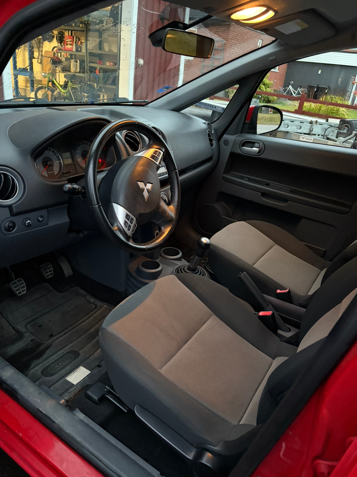 Mitsubishi Colt 2013, bild 4/6