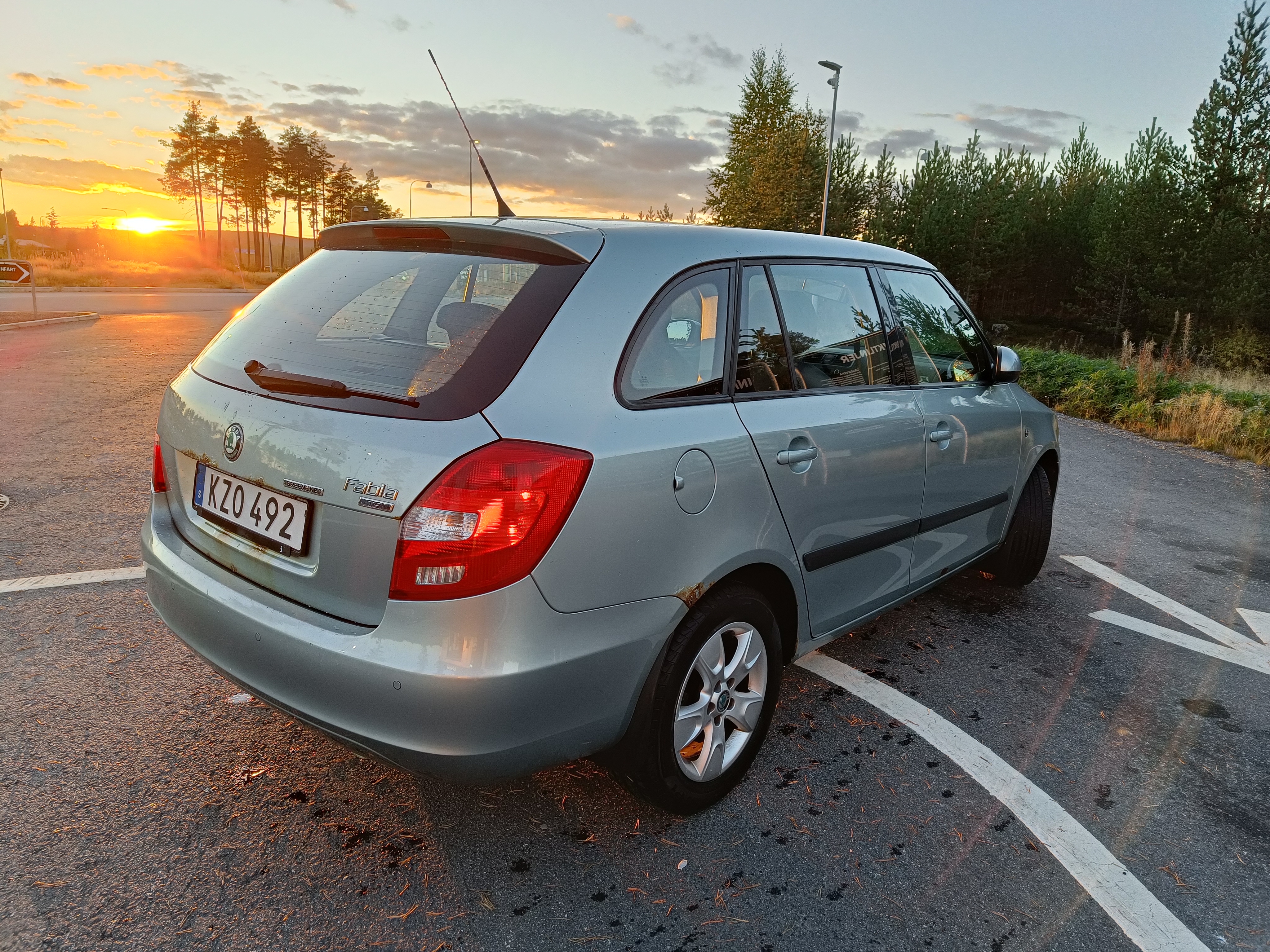 Skoda Fabia Kombi 1.2 TSI Manuell 2011, bild 5/9