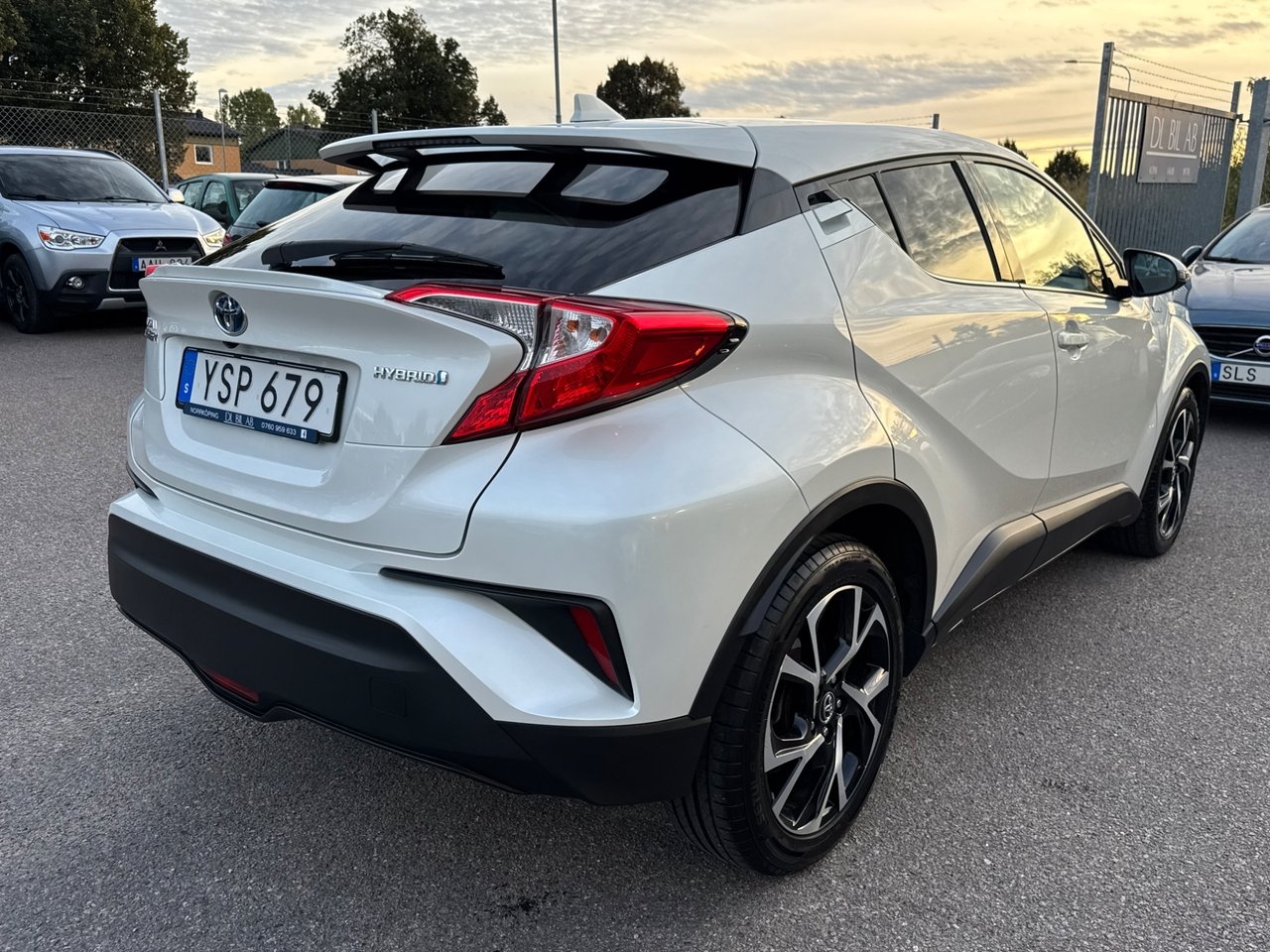 Toyota C-HR 2018, bild 6/38