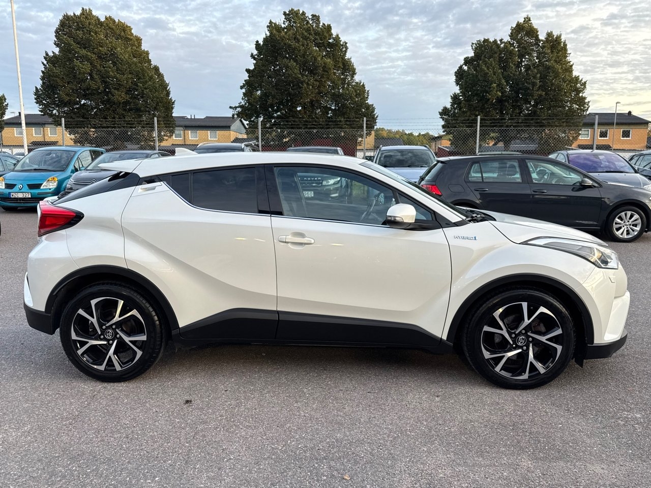 Toyota C-HR 2018, bild 4/38