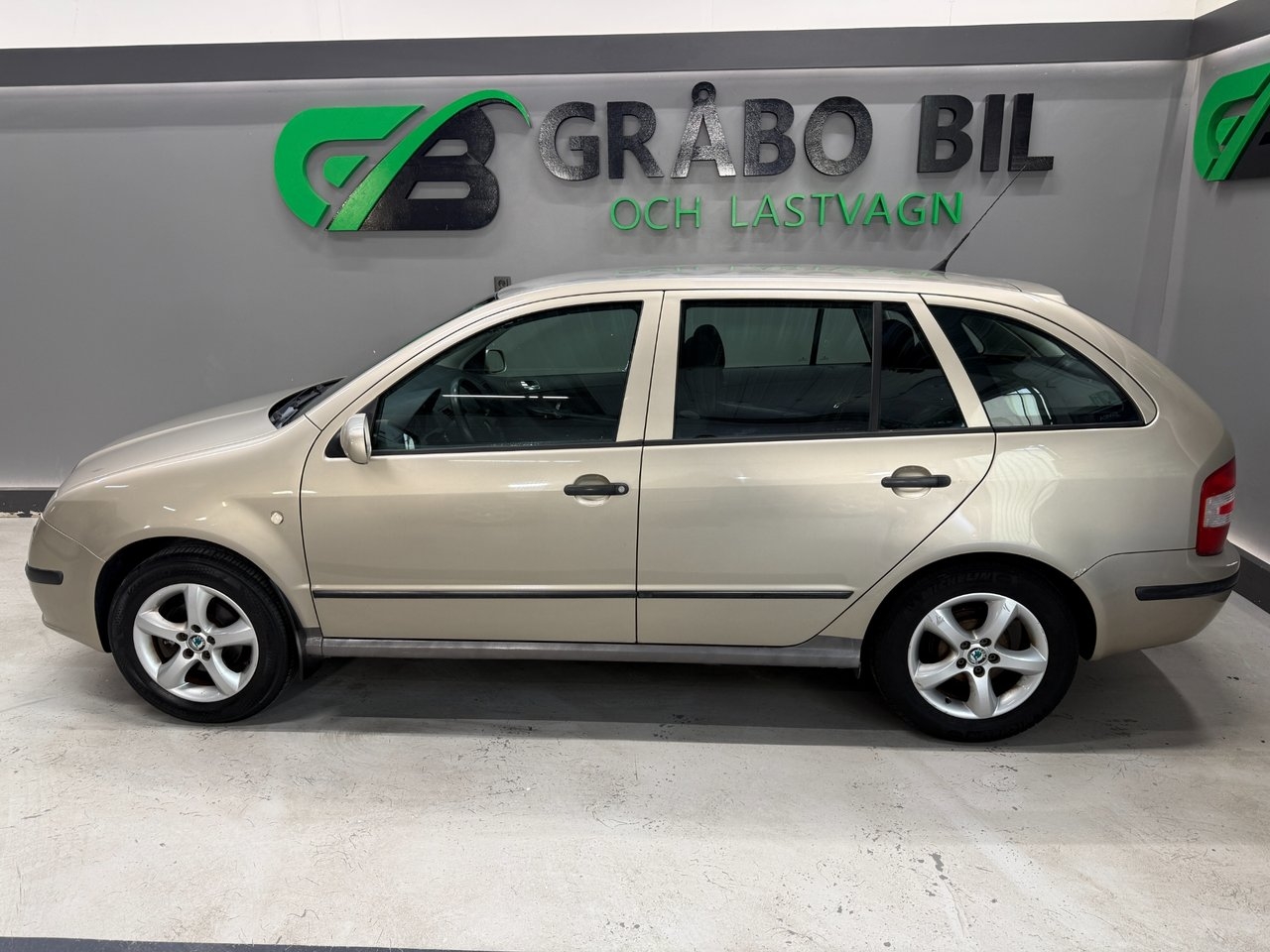 Skoda Fabia Kombi 2005, photo 2/10