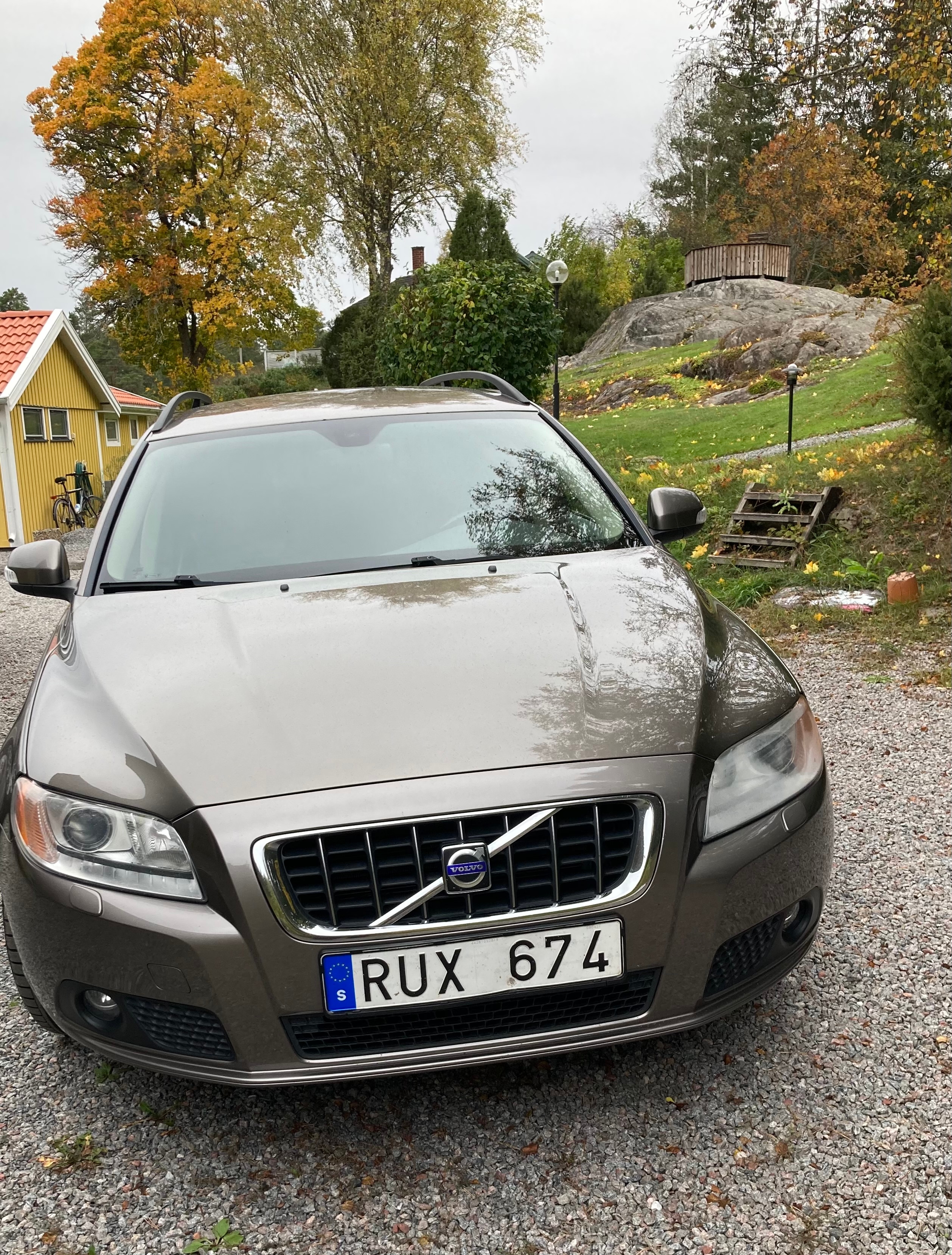 Volvo V70 Momentum 2008, bild 2/5
