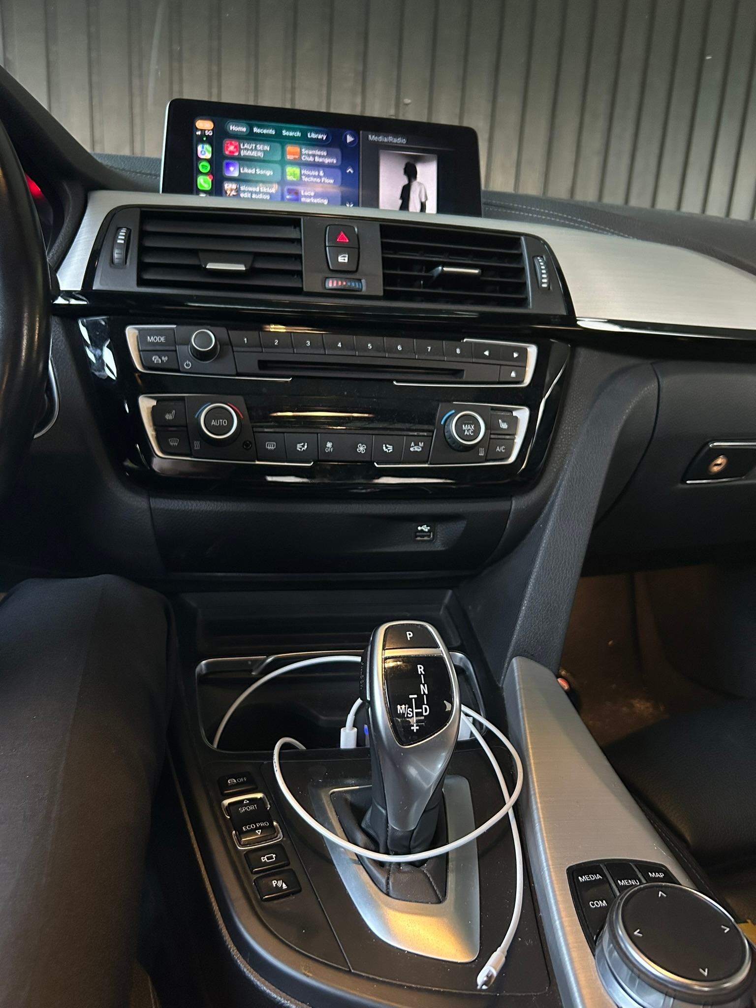 BMW 340 i xDrive Sedan Steptronic 2018, photo 6/9