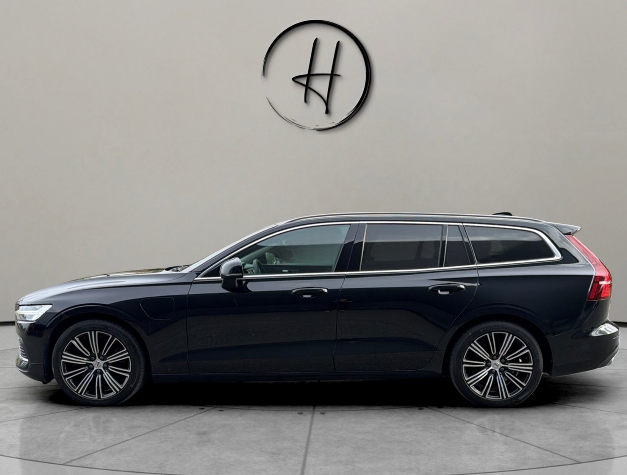 Volvo V60 2022, kuva 7/10
