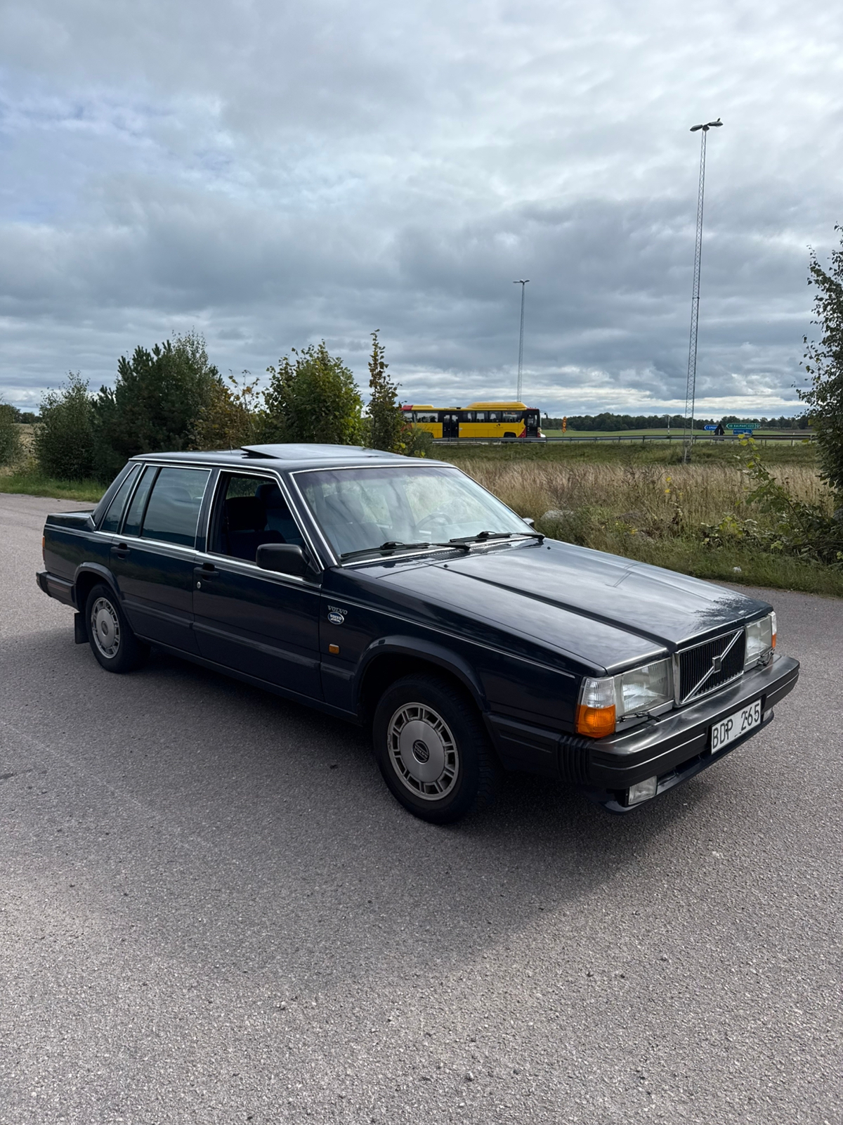 Volvo 740 2.3 Manual 1987, bild 2/10
