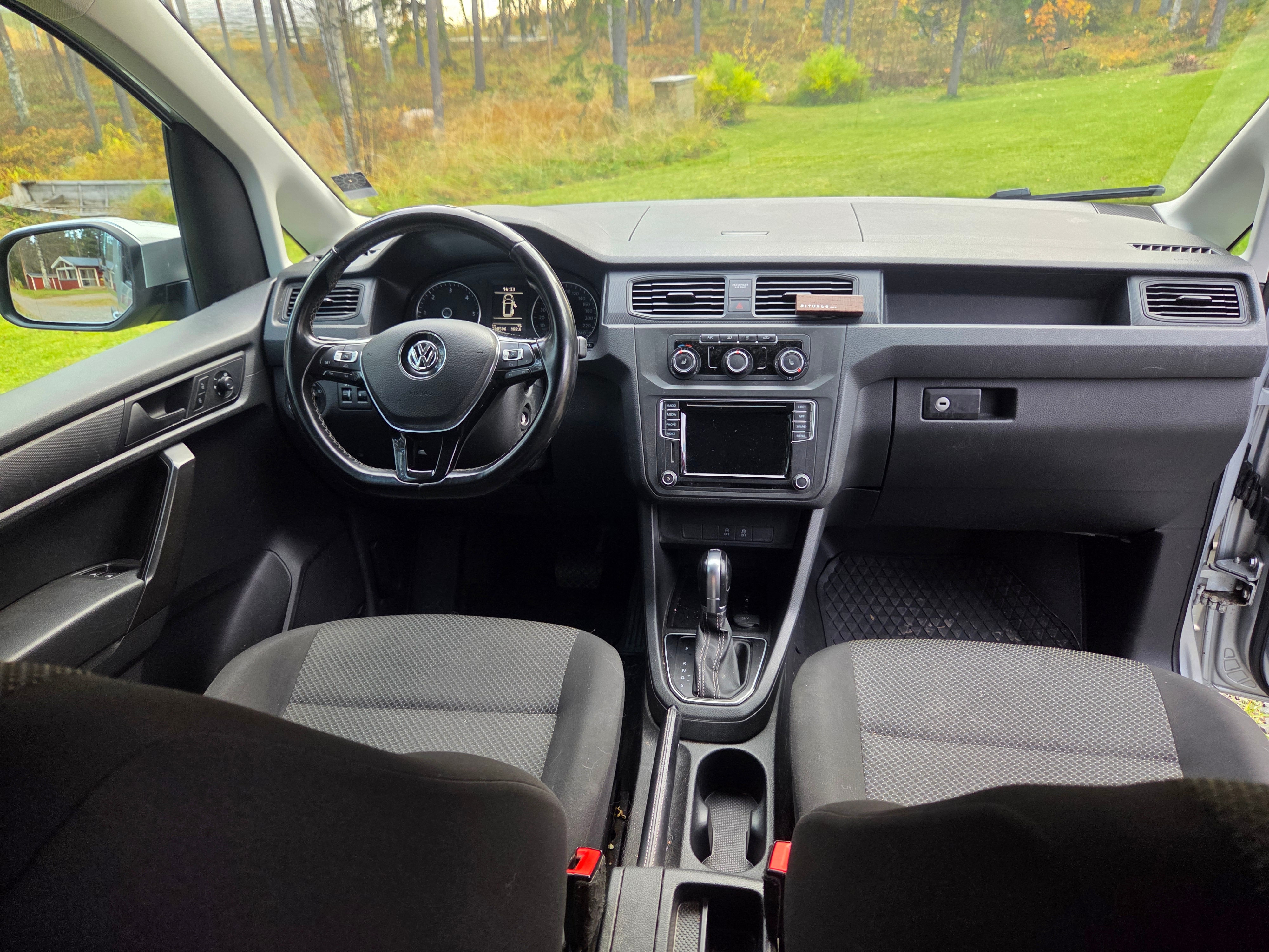 Volkswagen Caddy 2018, bild 7/7