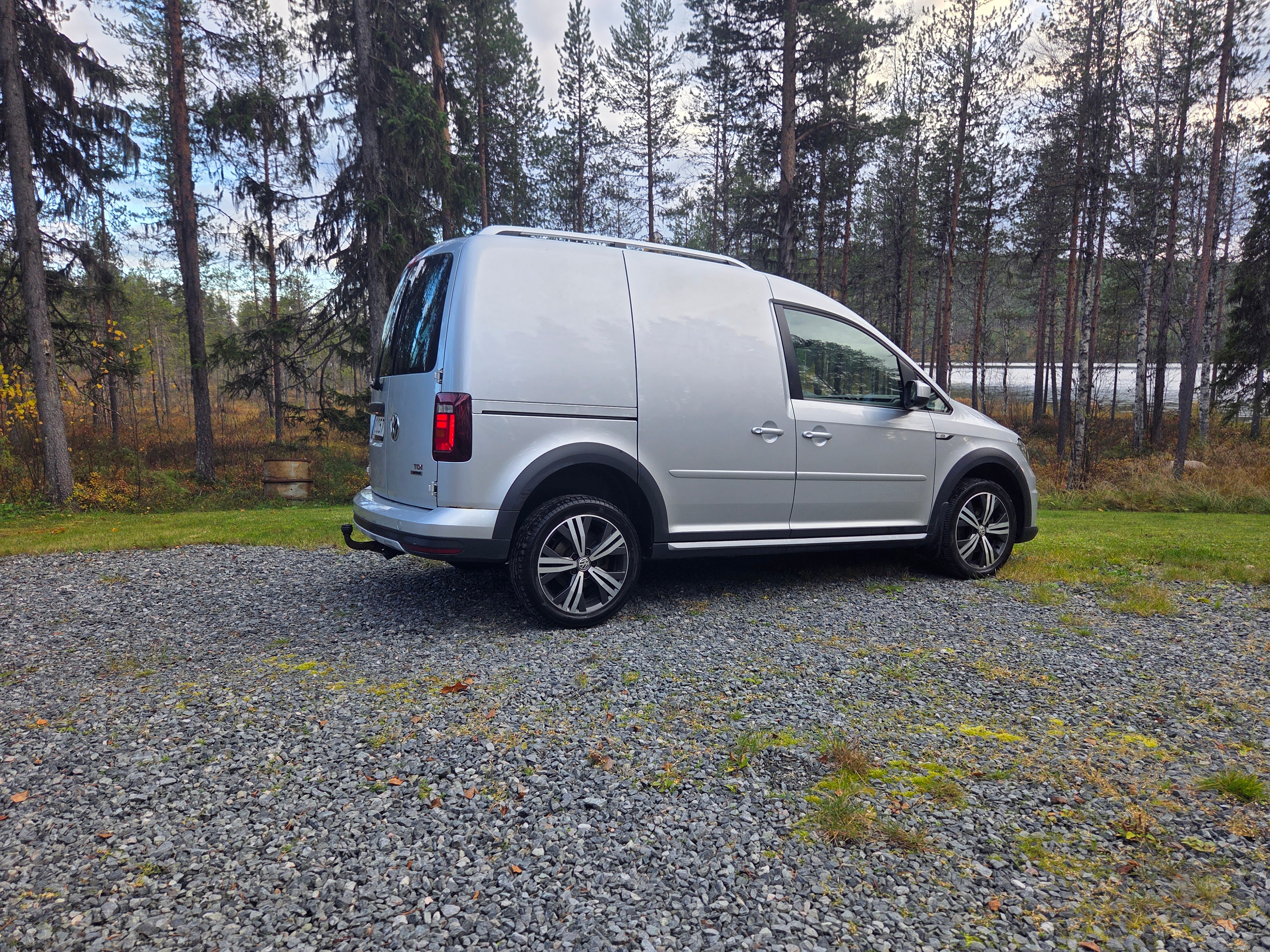 Volkswagen Caddy 2018, bild 4/7
