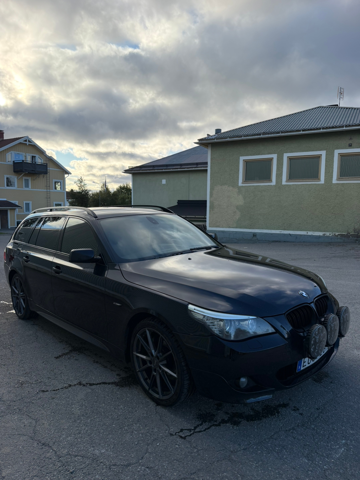 BMW 530