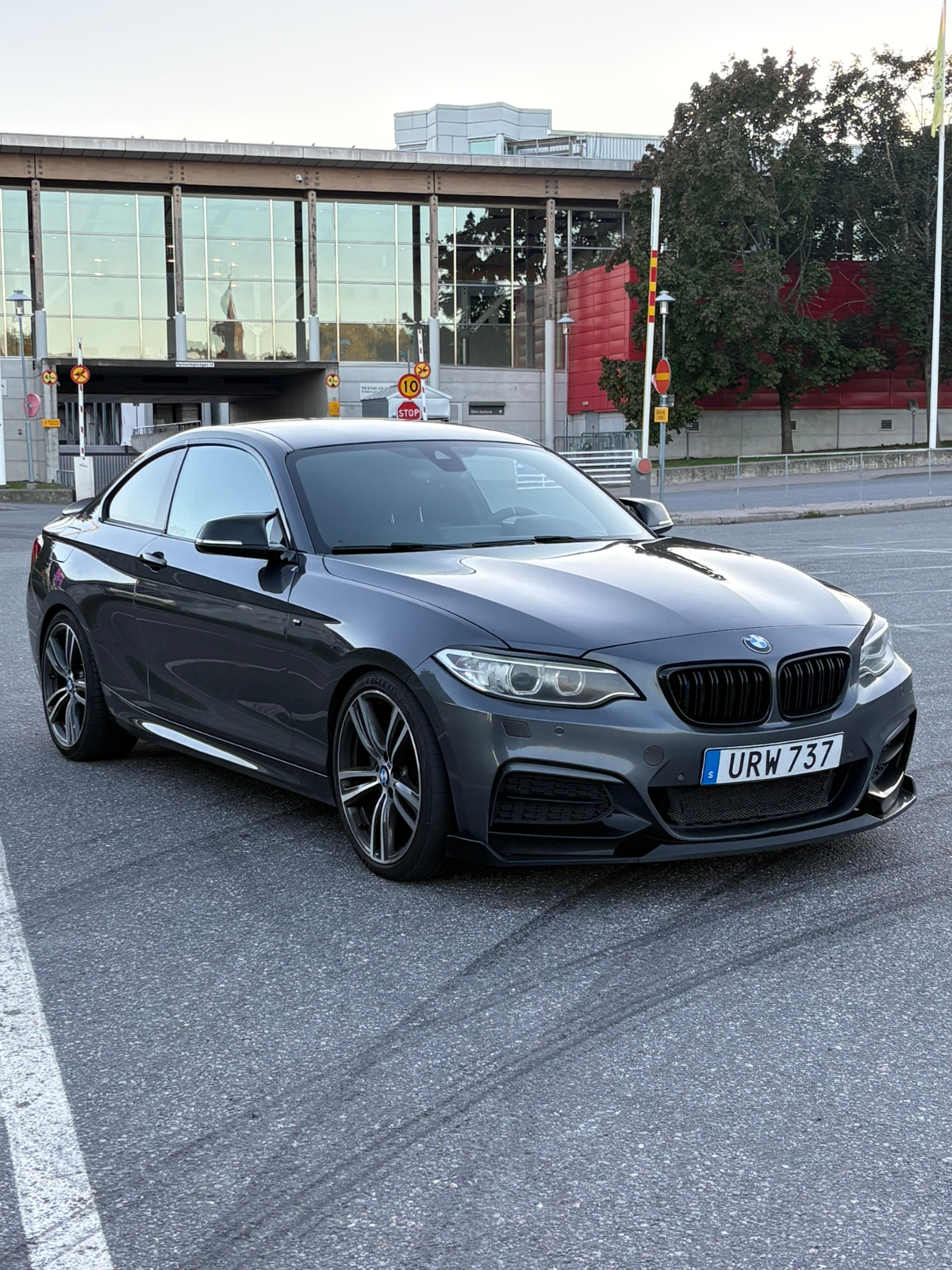 BMW M240i