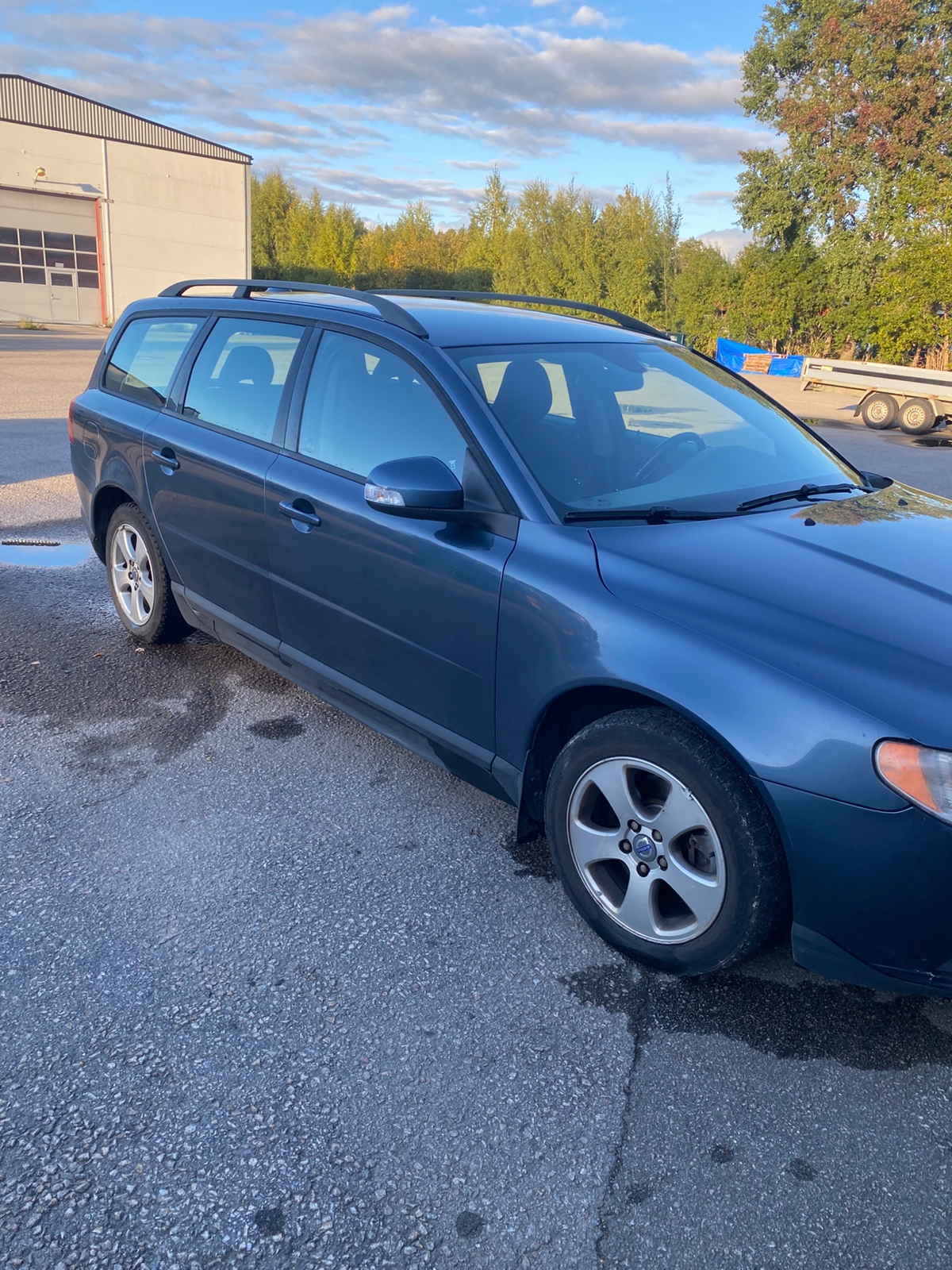 Volvo V70 2.0F Manuell 2008, bild 2/10