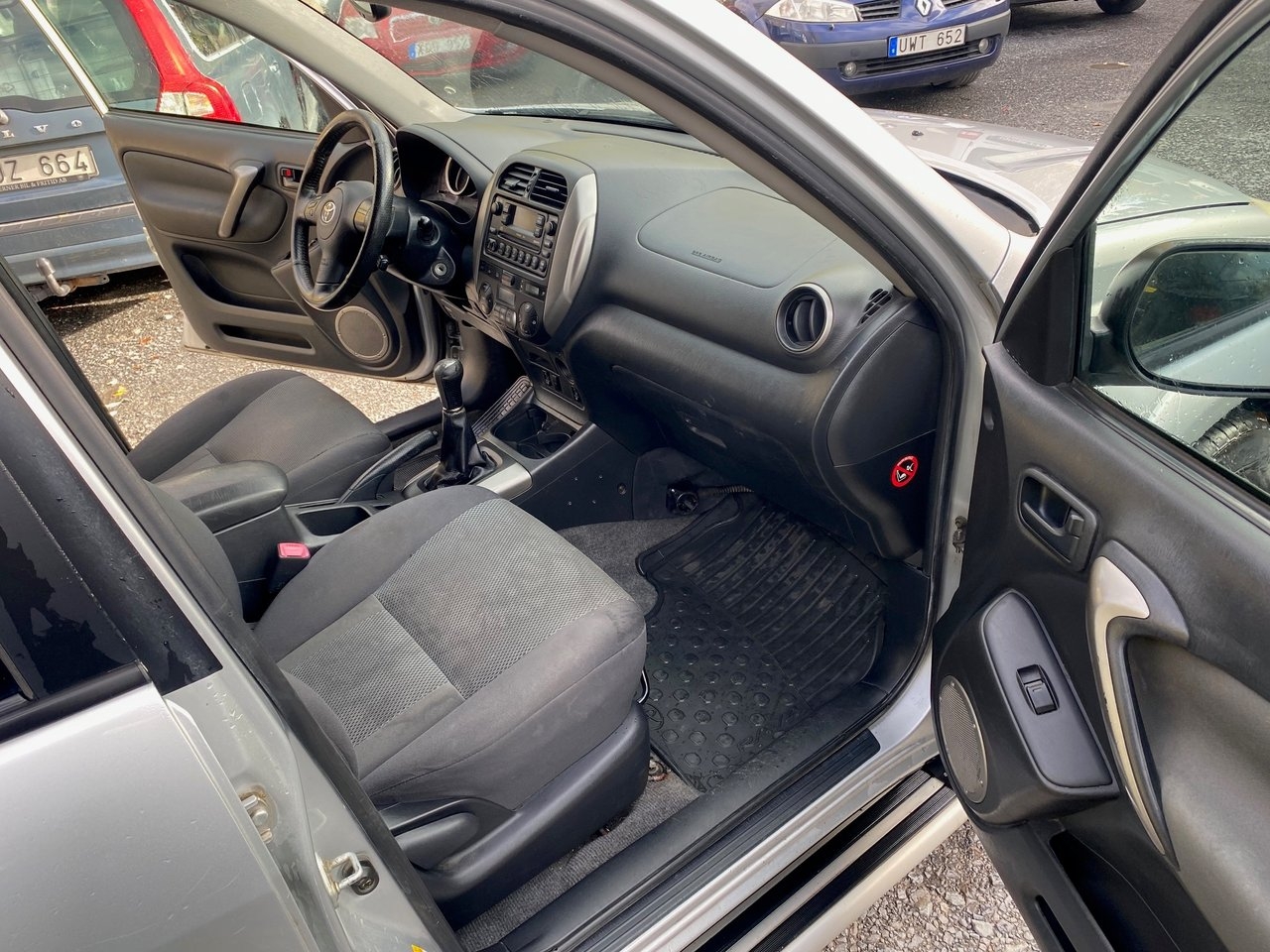 Toyota RAV4 5-dörrar 2.0 VVT-i 4x4 2004, bild 5/10