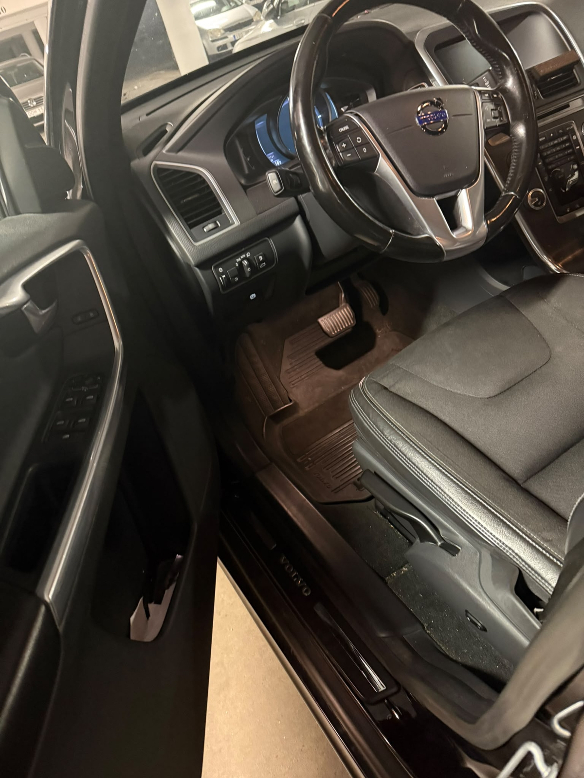 Volvo XC60 D4 Geartronic 2016, bild 5/8
