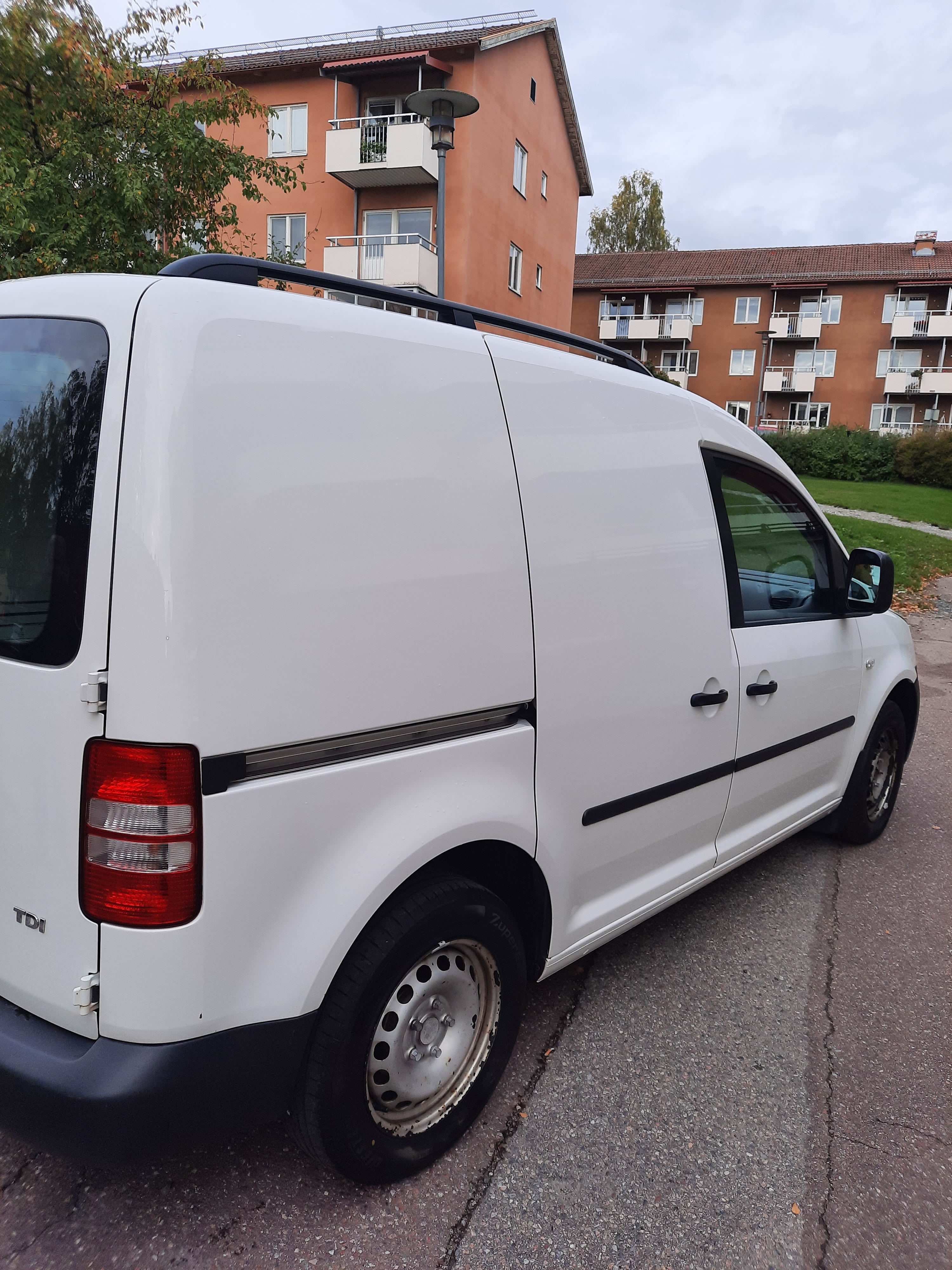 Volkswagen Caddy 1.6 tdi 2015, bild 3/6