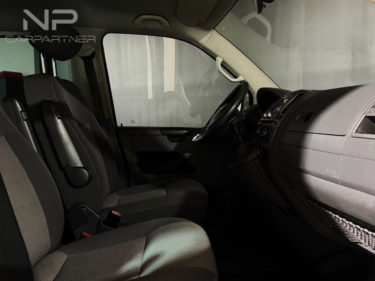 Volkswagen Caravelle GARANTI 6 mån 2013, bild 7/10