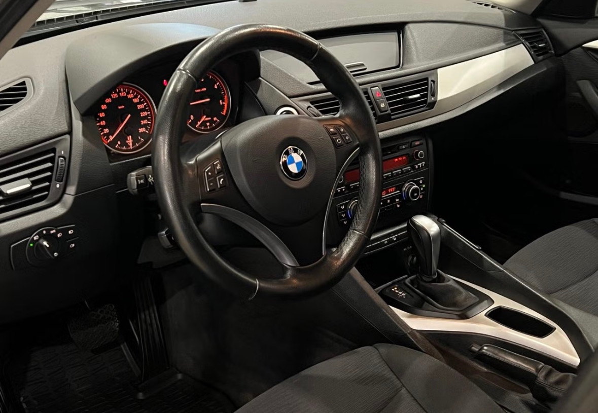 BMW X1 xDrive20d Steptronic 2011, bild 4/4