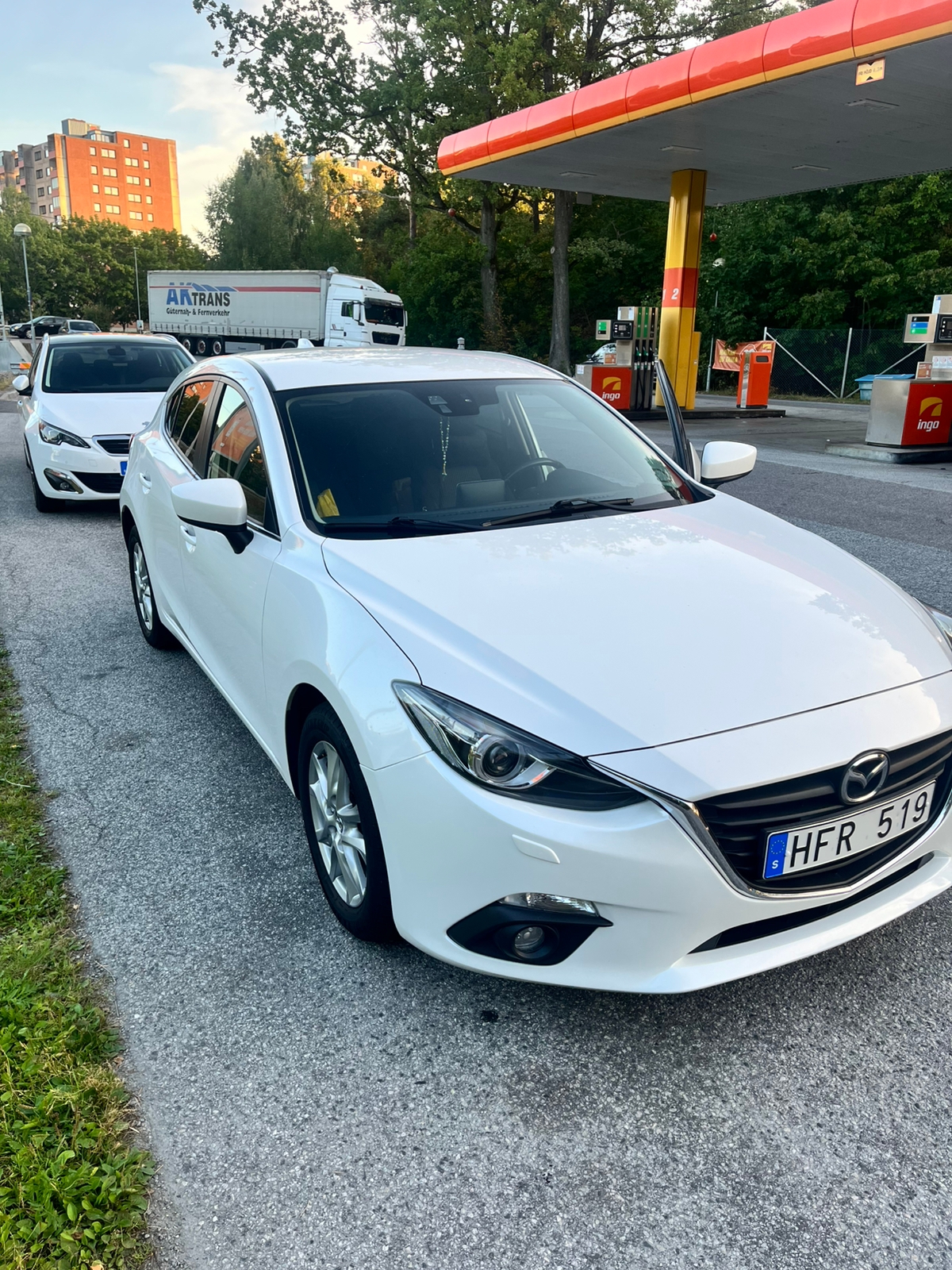 Mazda 3 Sport 2.2 SKYACTIV-D Manuell 2013, bild 3/10