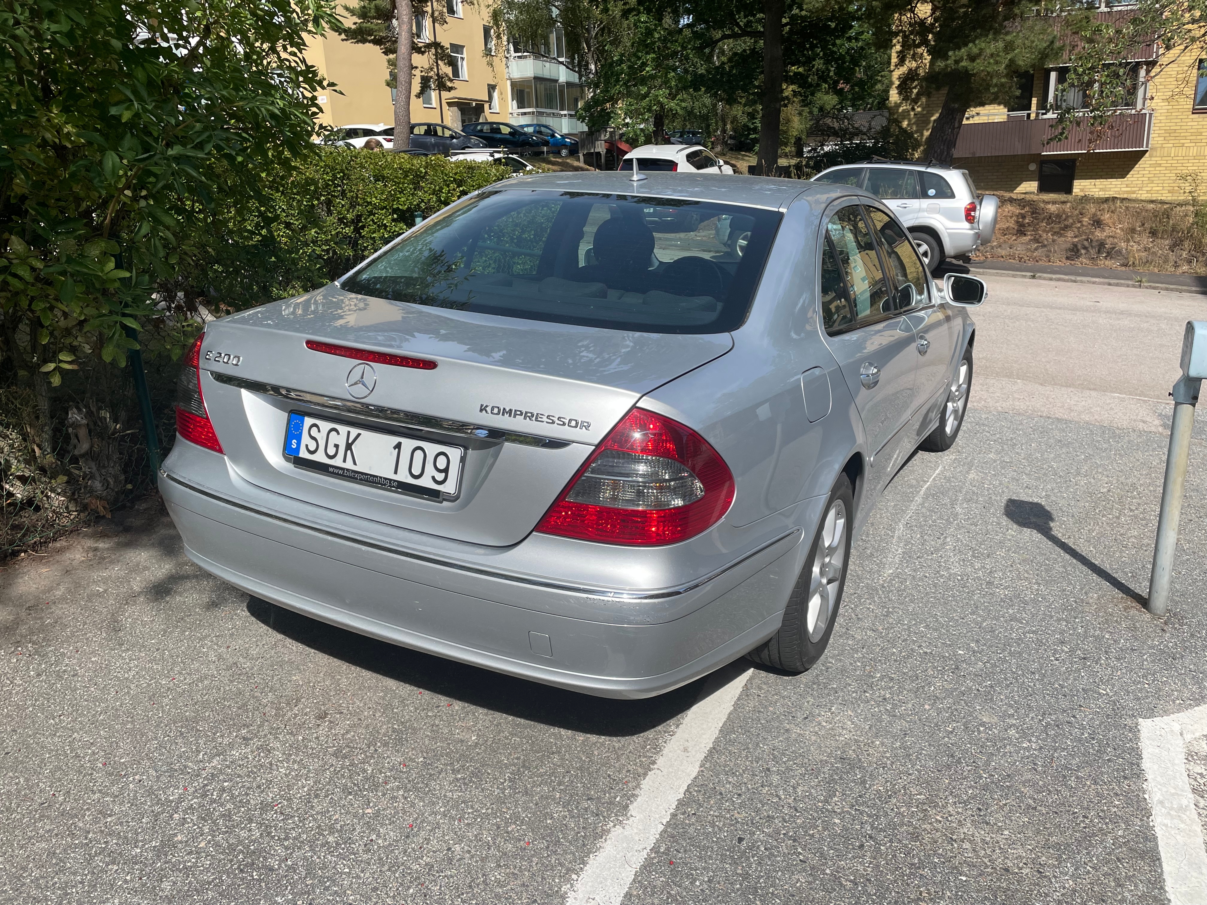 Mercedes-Benz E 200 Kompressor 5G-Tronic 2007, bild 2/10