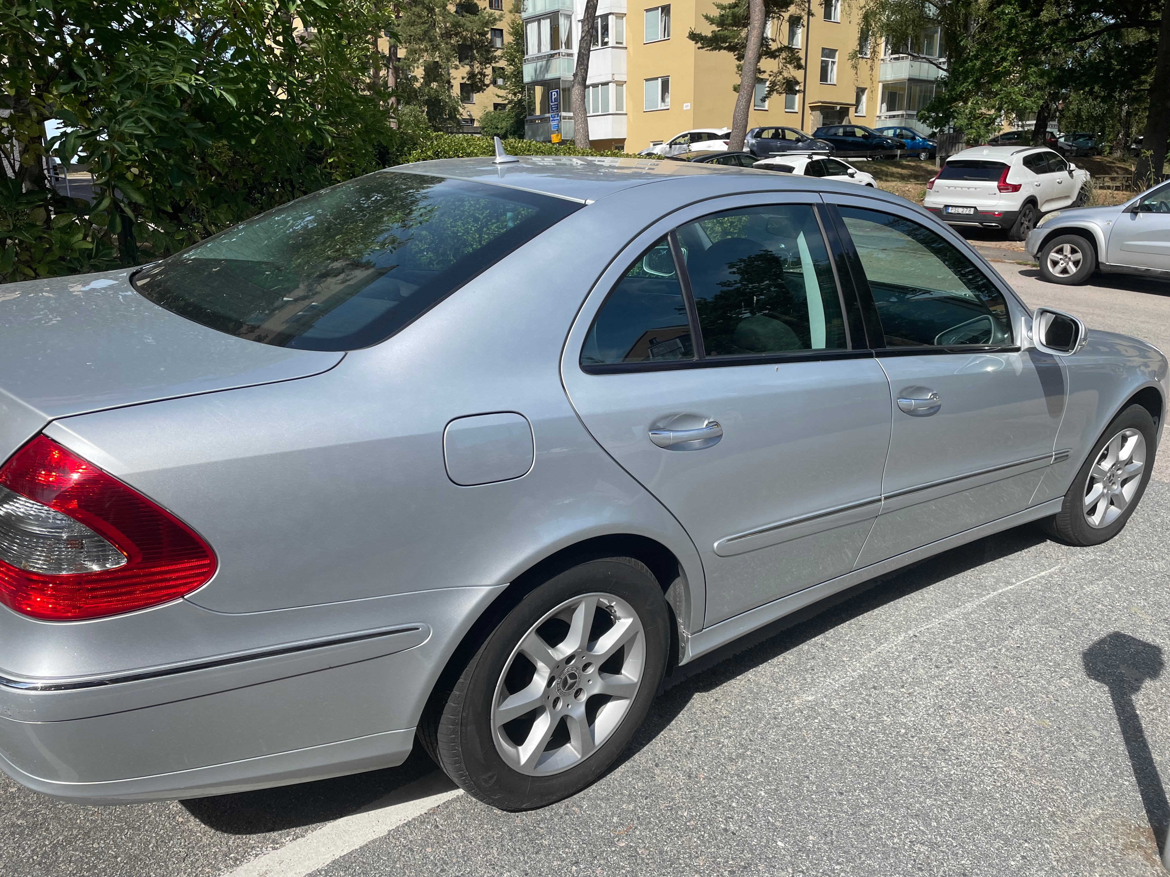 Mercedes-Benz E