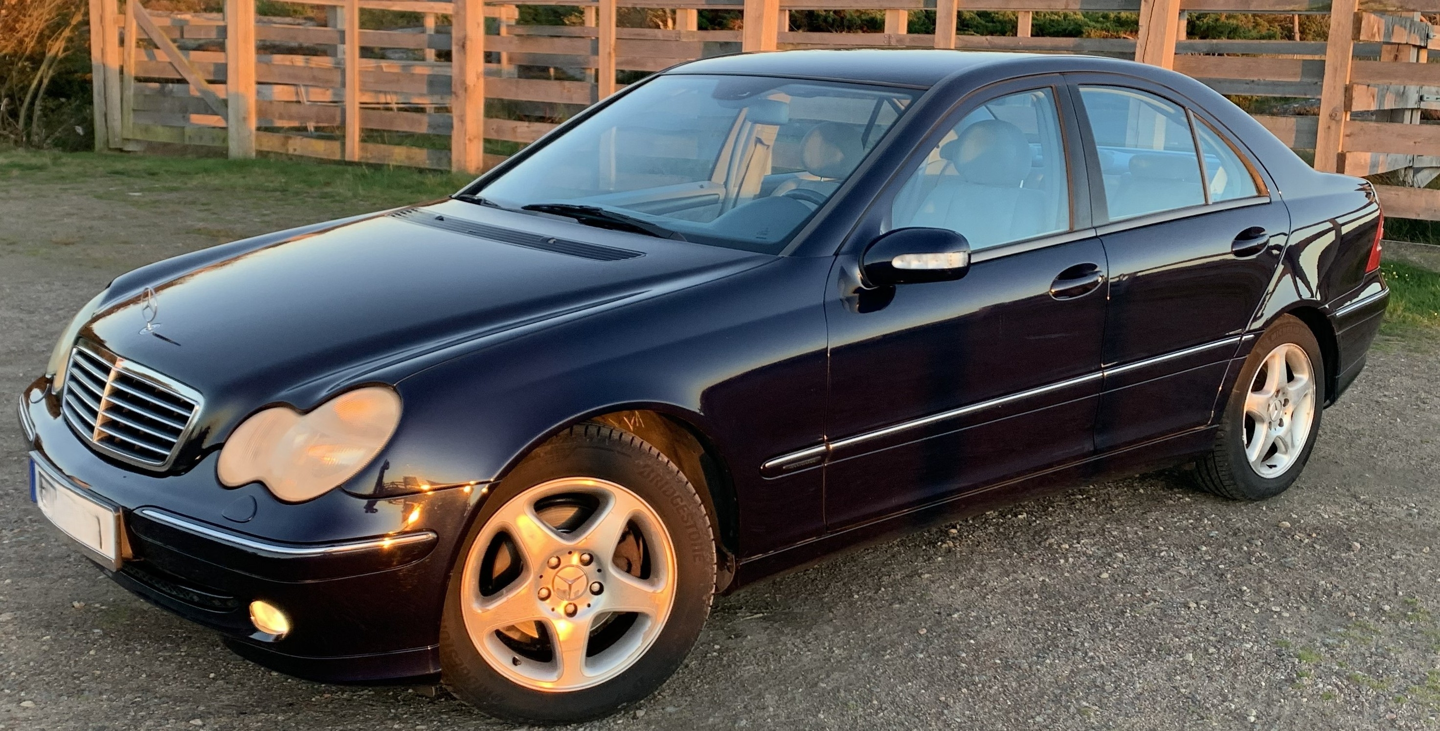 Mercedes-Benz C 200 Avantgarde 2001, kuva 2/5