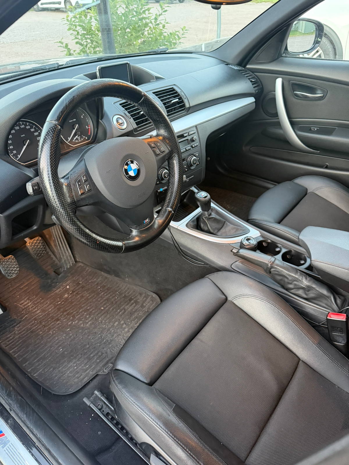 BMW 120 d 2.0 d 177 hk 2010, kuva 5/6
