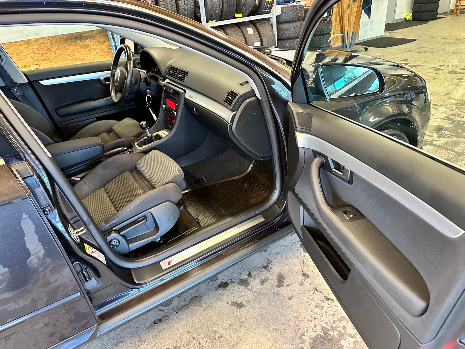 Audi A4 2008, bild 7/10