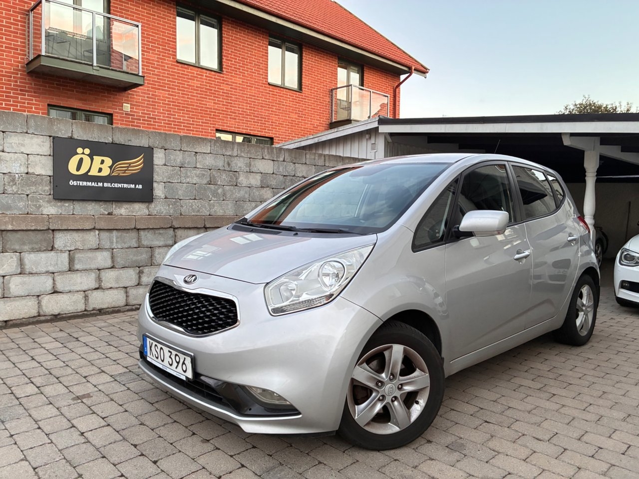 Kia Venga 1.4 CRDi 90Hk Comfort 2015, kuva 2/10