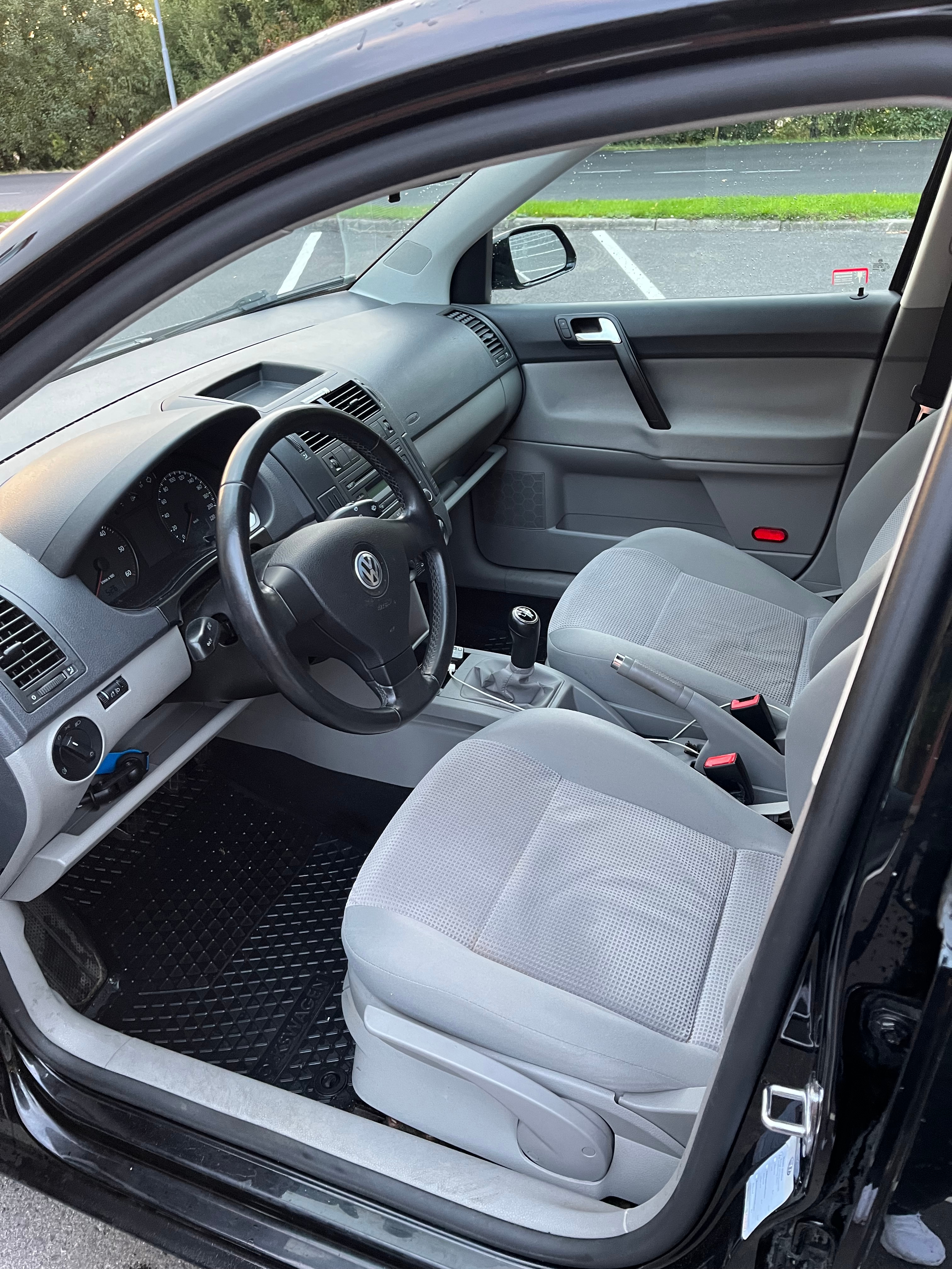 Volkswagen Polo 2008, kuva 5/5