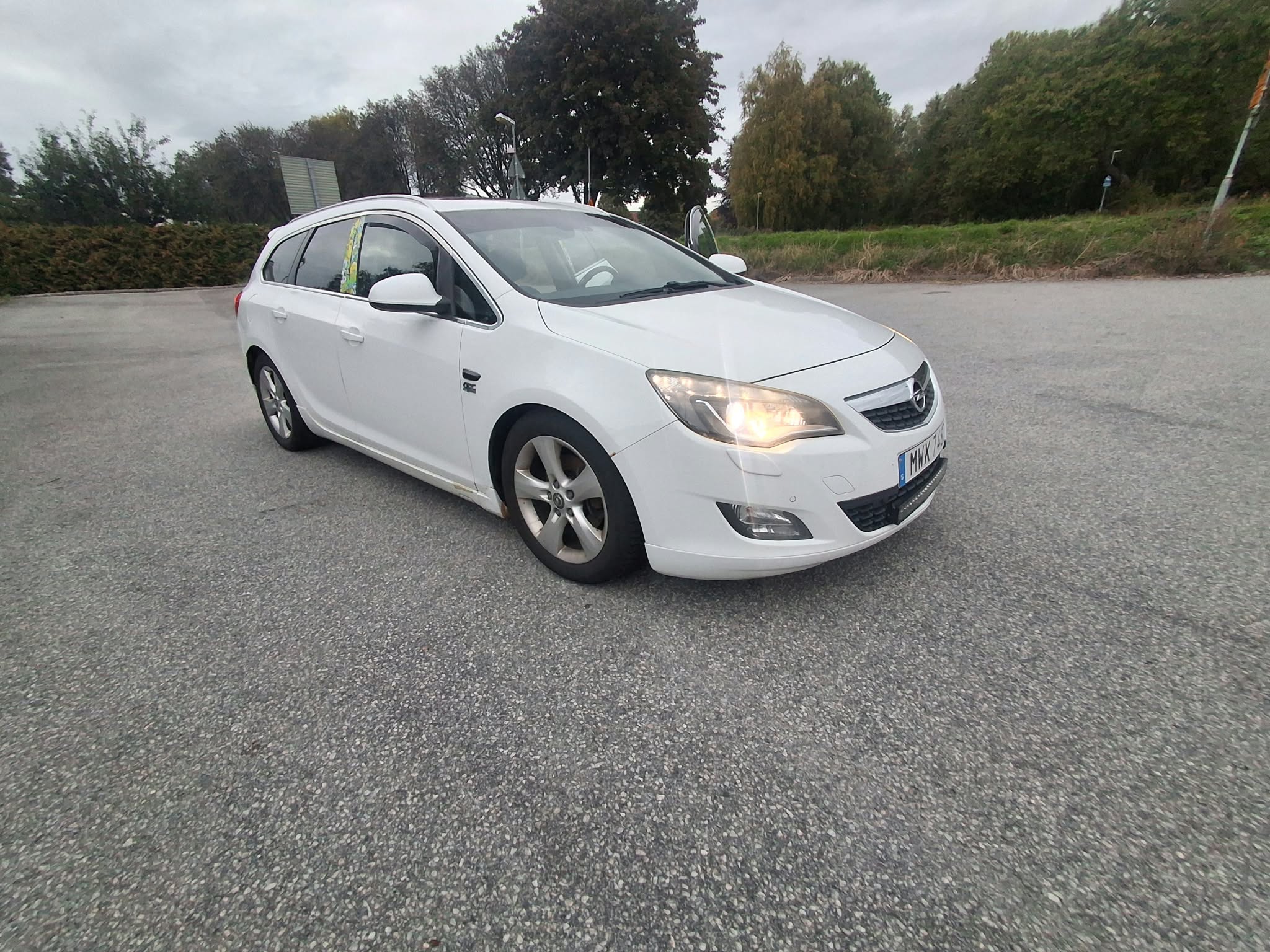 Opel Astra 2012, bild 2/10