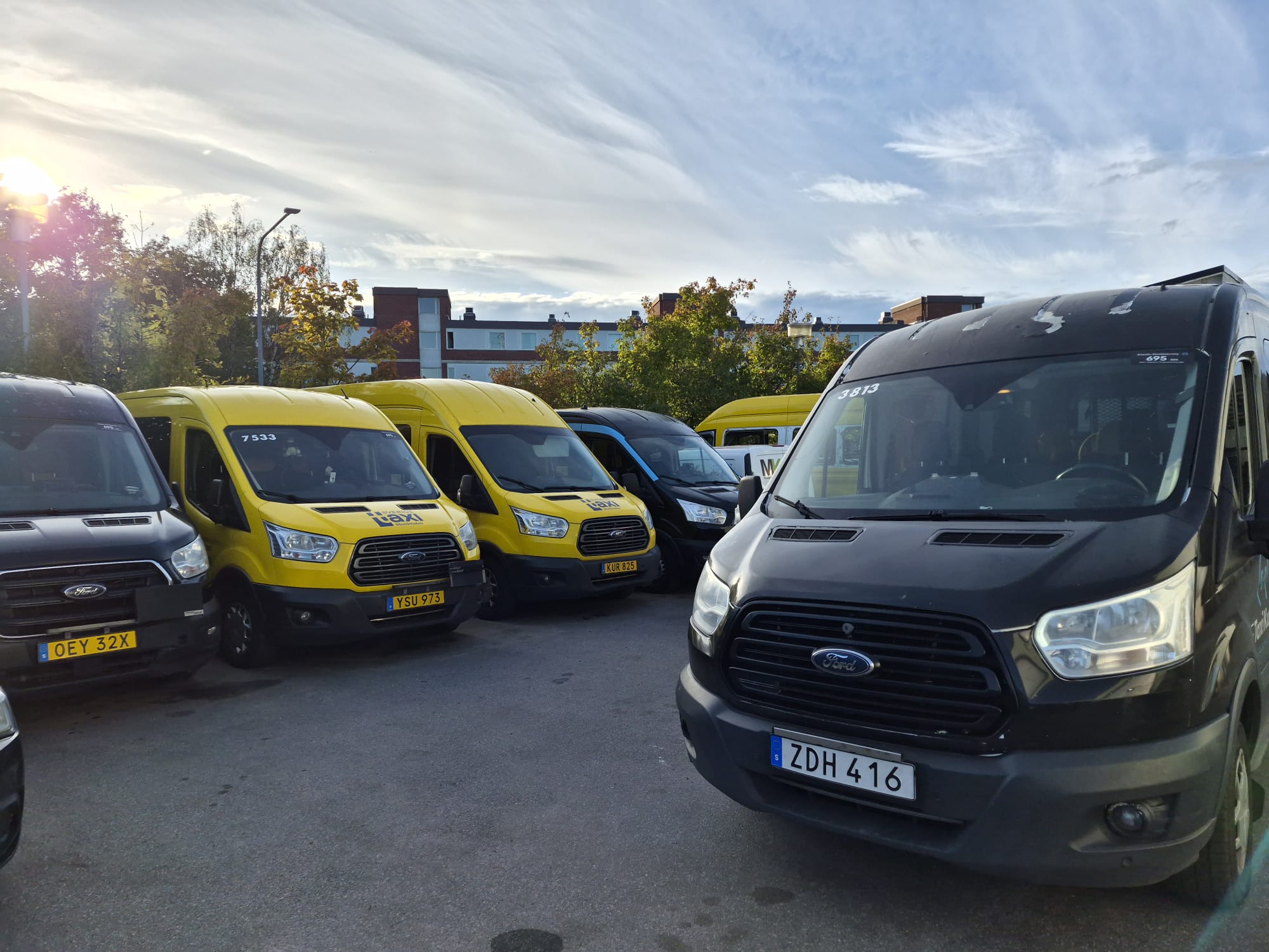 Ford Transit 350 Kombi 2.0 TDCi Manuell 2018, bild 4/6