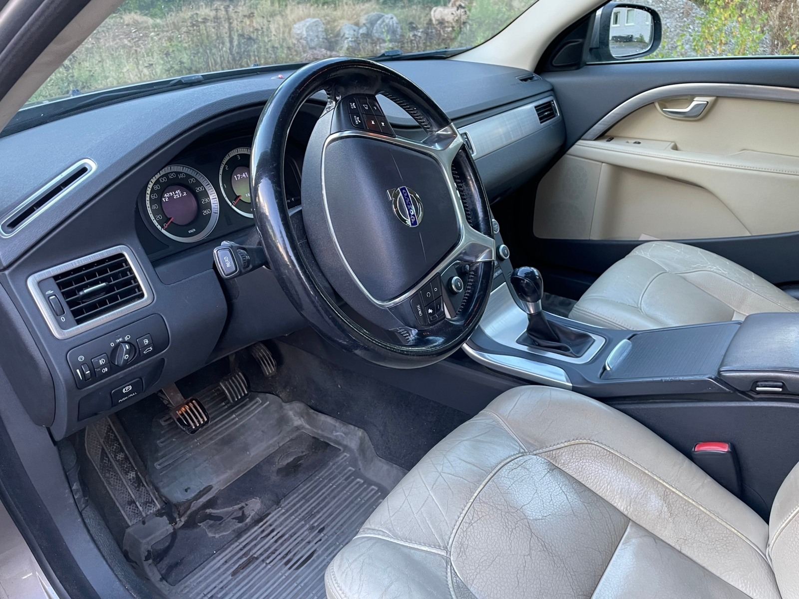 Volvo V70 D3 Summum Manuell 2011, bild 4/4