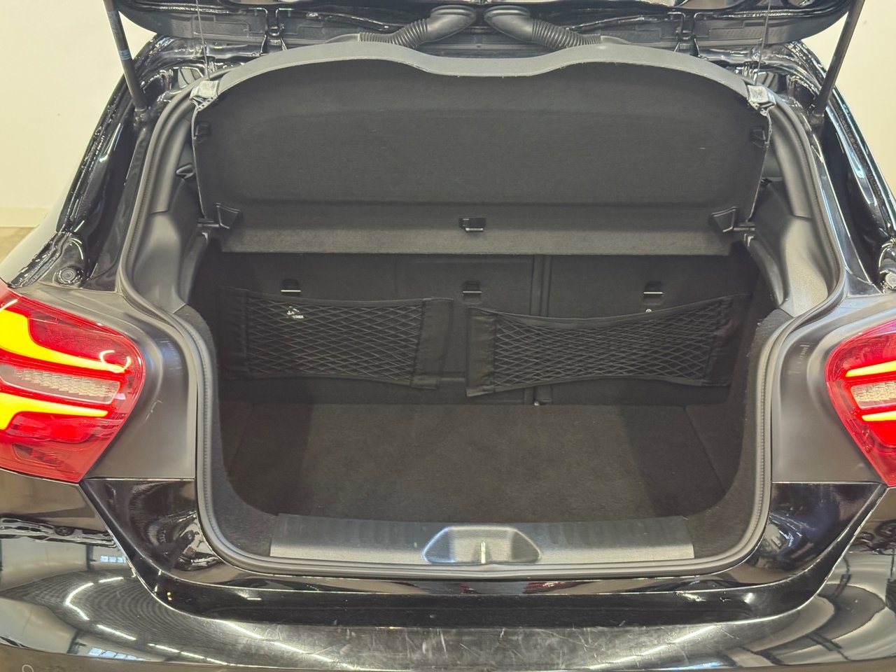 Mercedes-Benz A 2017, kuva 7/10