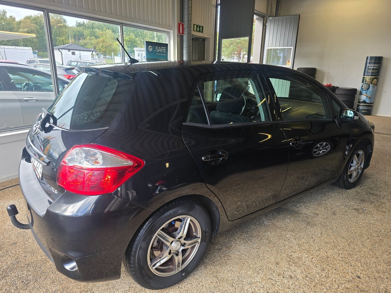 Toyota Auris 2010, bild 3/7