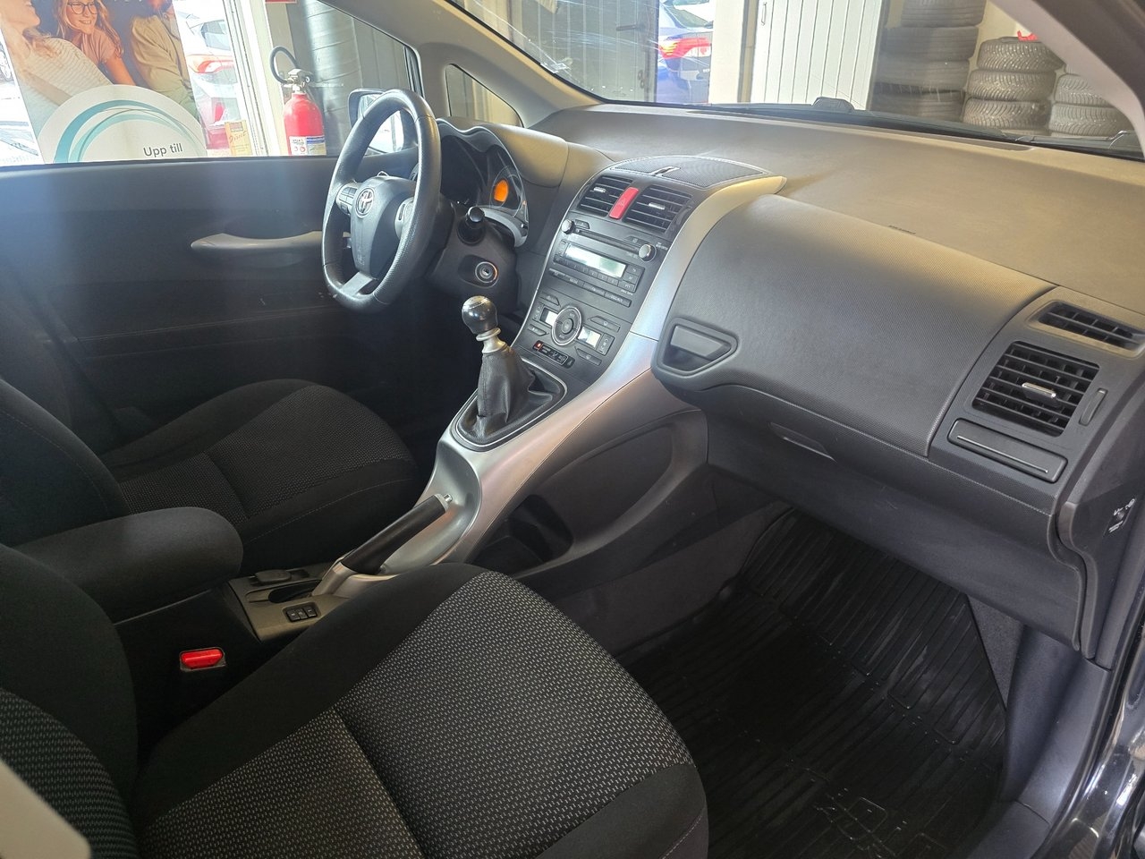 Toyota Auris 2010, bild 5/7