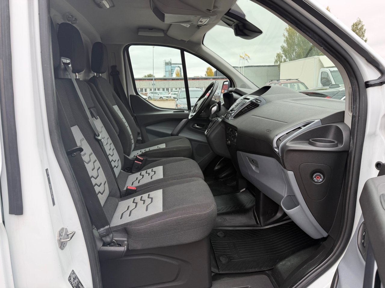 Ford Transit Custom 2018, bild 6/16
