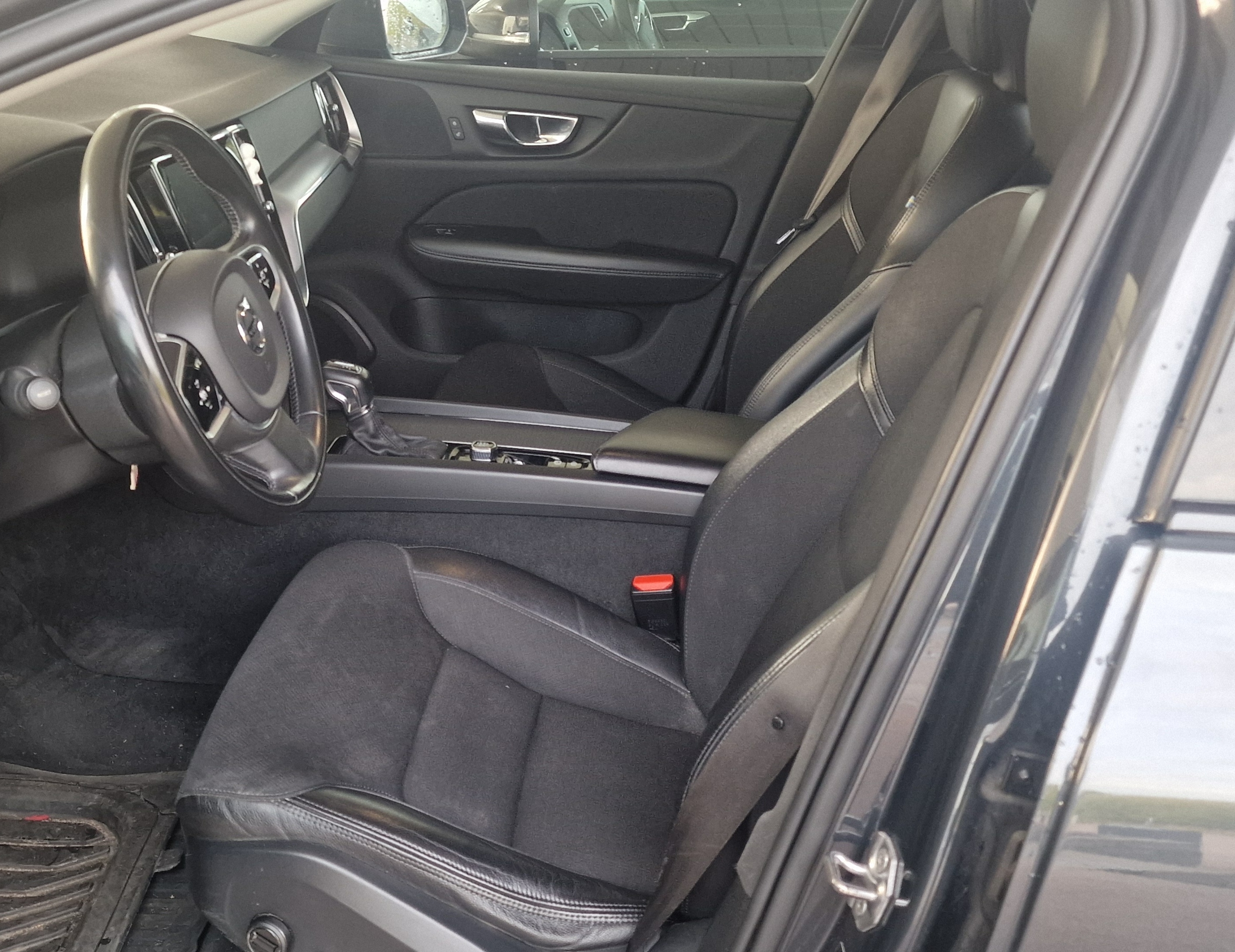 Volvo V60 Cross Country 2020, kuva 7/10