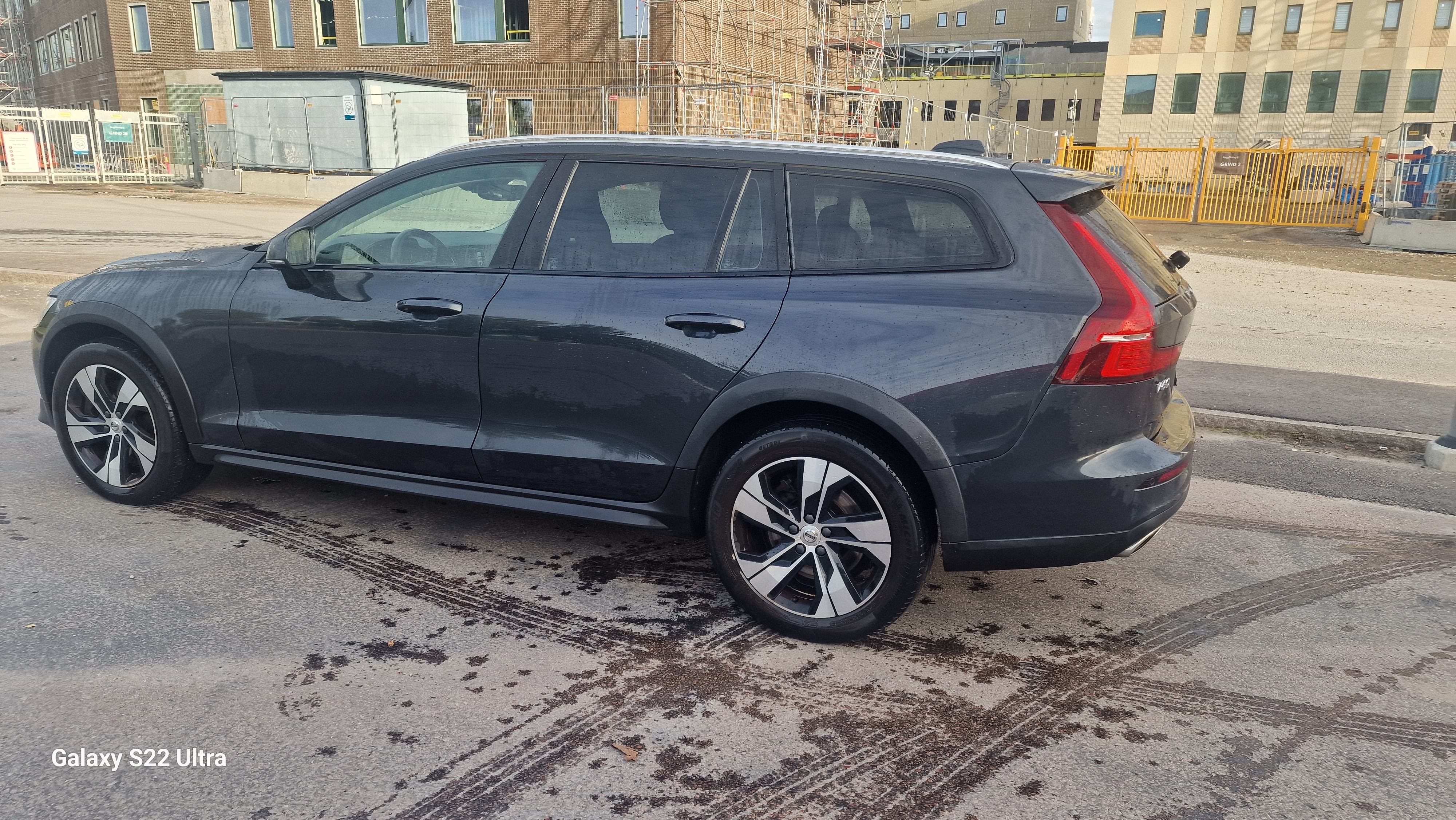 Volvo V60 Cross Country 2020, kuva 4/10