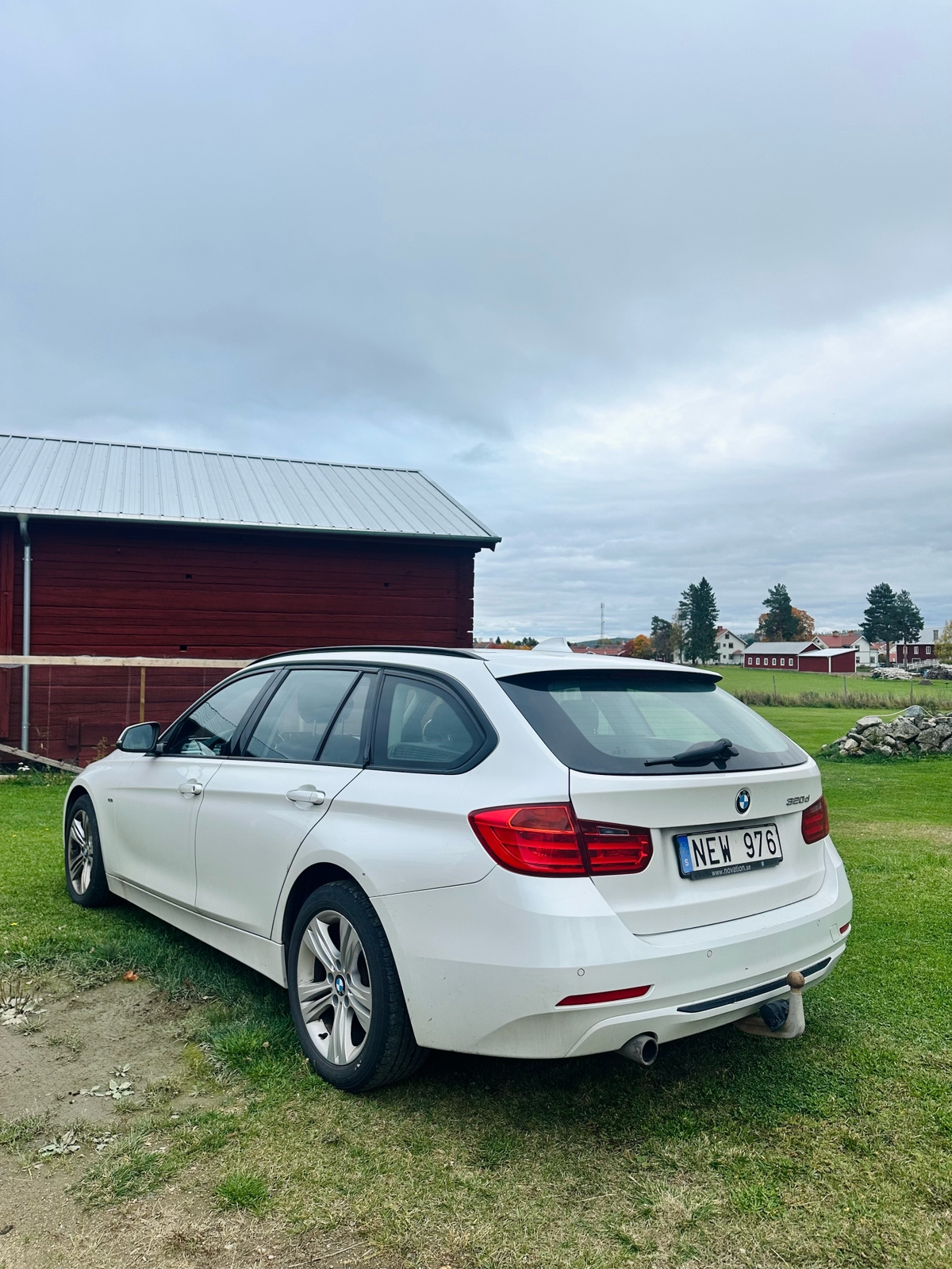 BMW 320 d Touring Steptronic 2013, bild 4/4