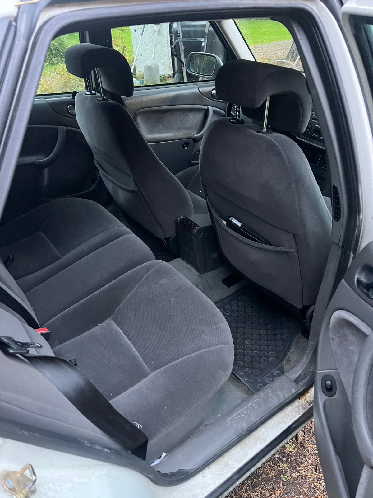 Saab 9-3 5-dörrar 2.0 T Manuell 2000, kuva 4/4